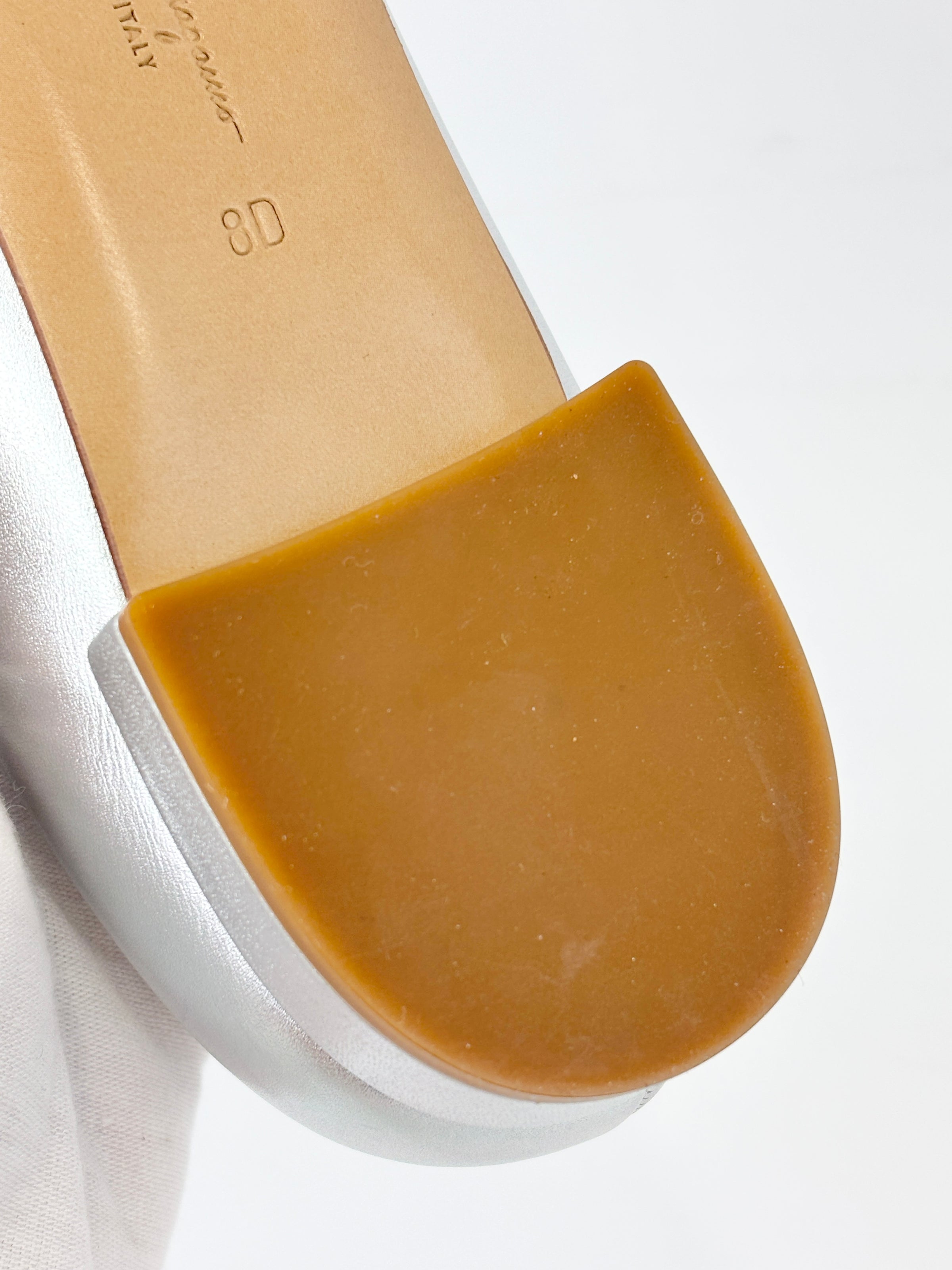 Zeri Pointed Toe Flat Metallic Silver Calfskin Size 38.5