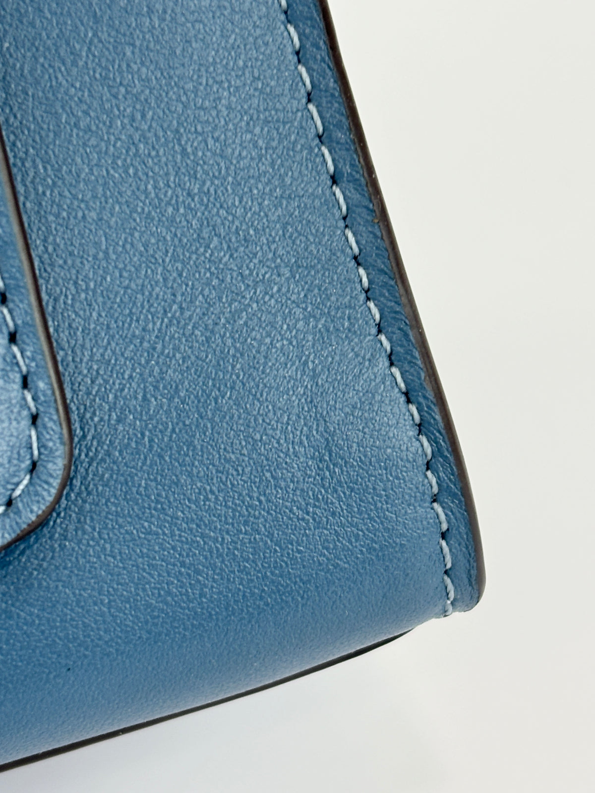 B2081-636 Top Handle Bag in Blue Leather