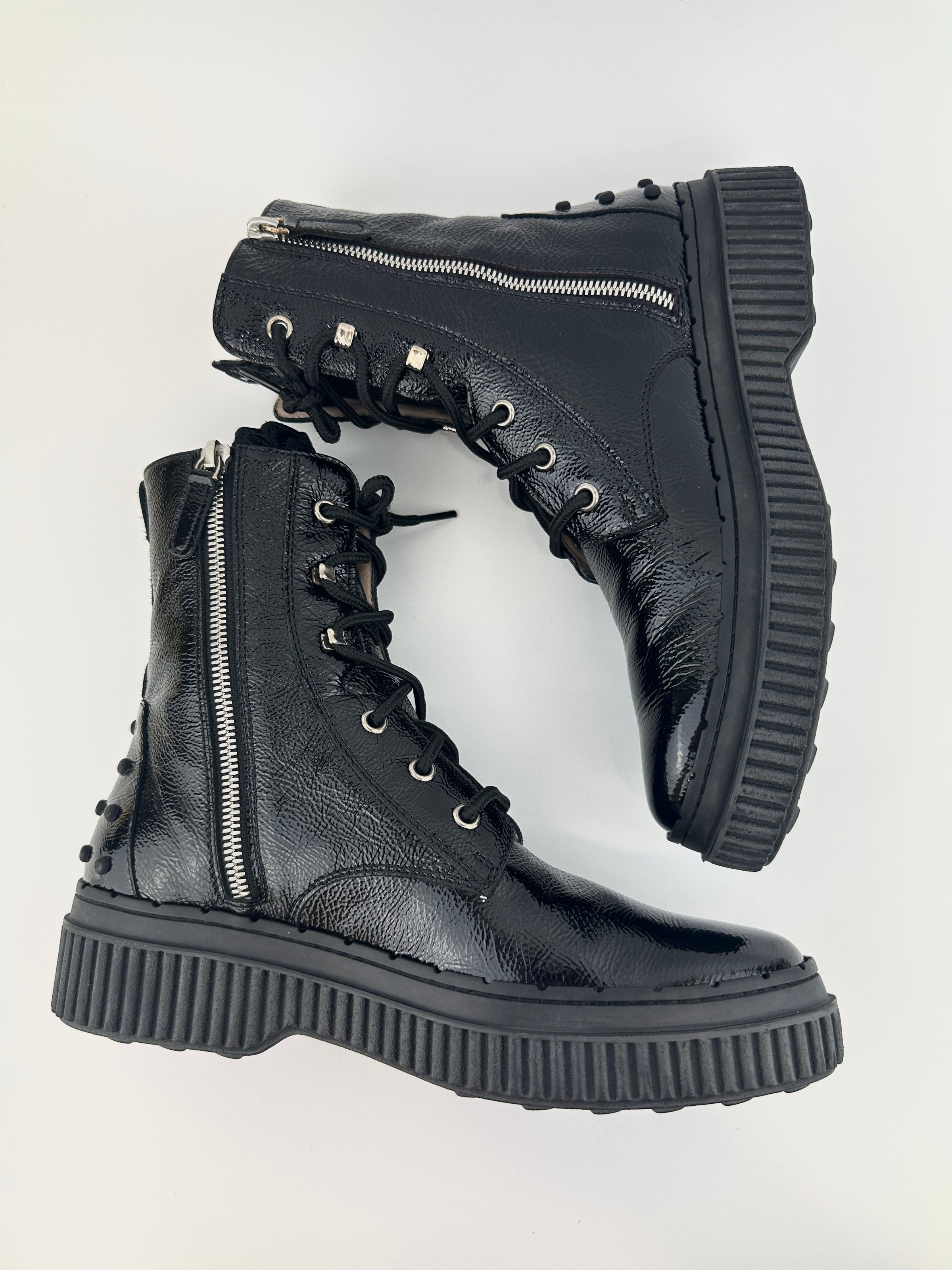 Crinkled Black Patent Leather Ankle Boots Size 37