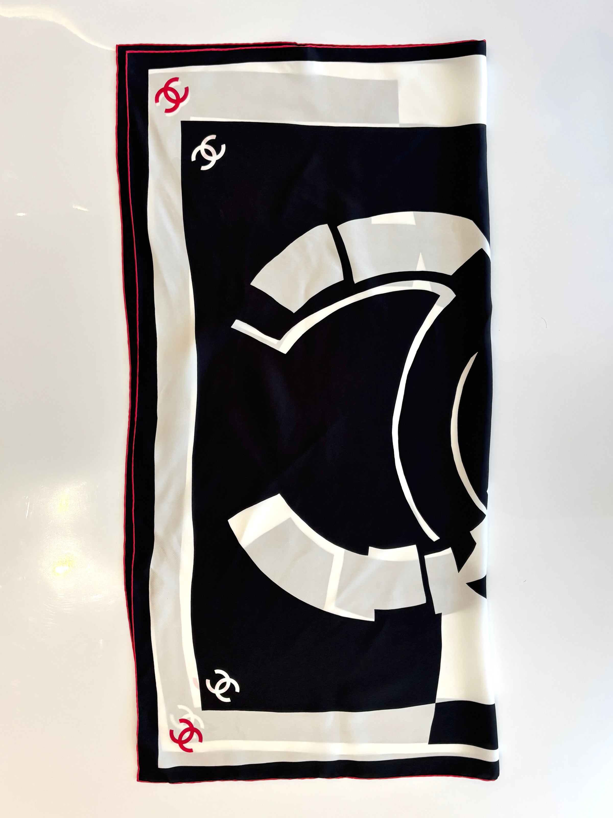 Coco Mark Scarf Silk in Black / White / Red