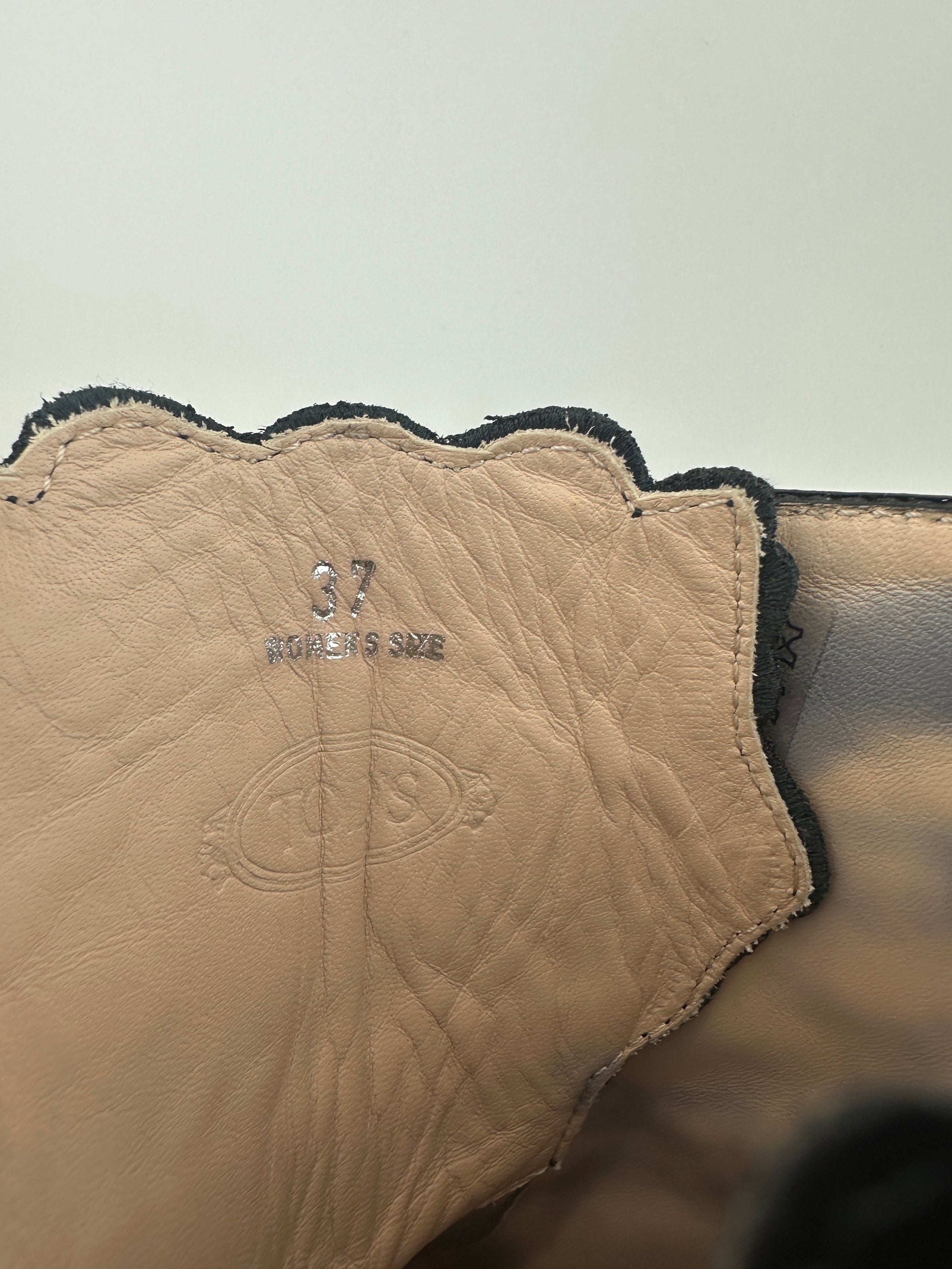 Crinkled Black Patent Leather Ankle Boots Size 37