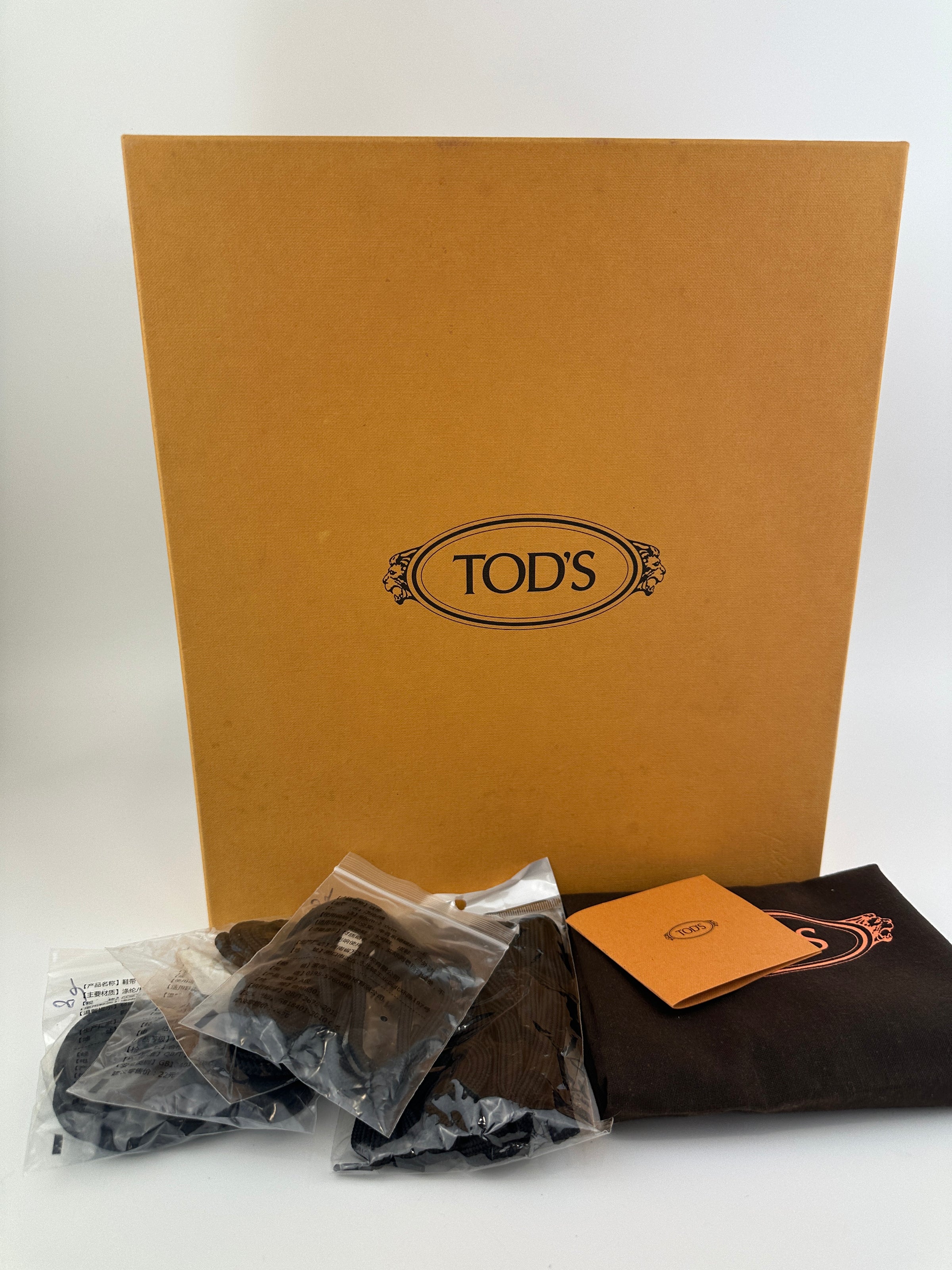 Crinkled Black Patent Leather Ankle Boots Size 37