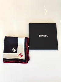 Coco Mark Scarf Silk in Black / White / Red