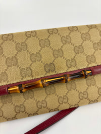 Vintage Bamboo Clutch Bag in Beige / Red GG Fabric