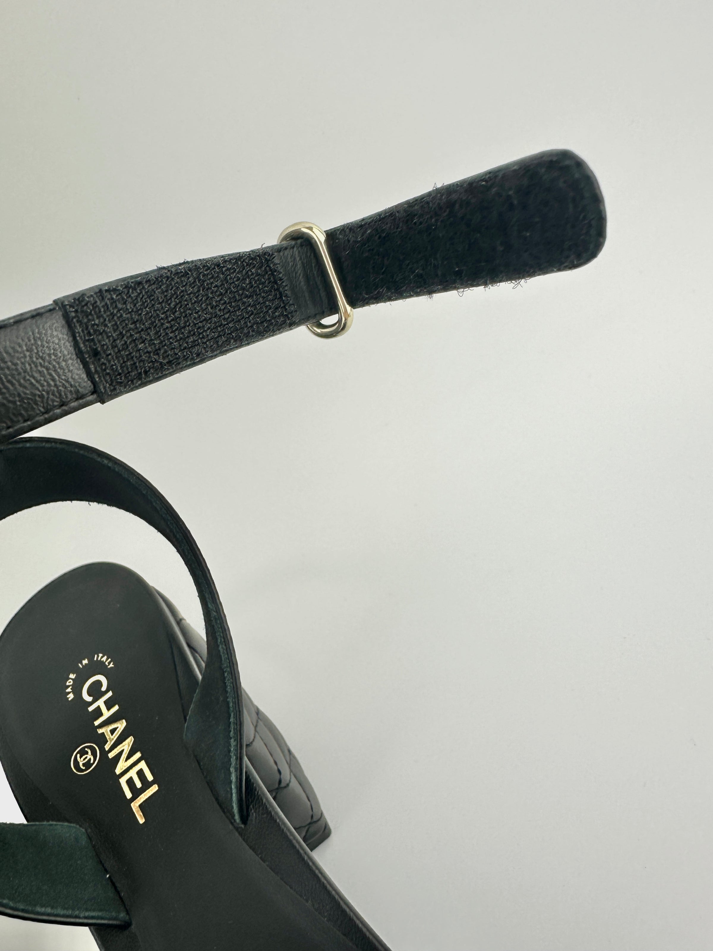 Black Quilted Lambskin Leather Platform Chunky Heels Size 37