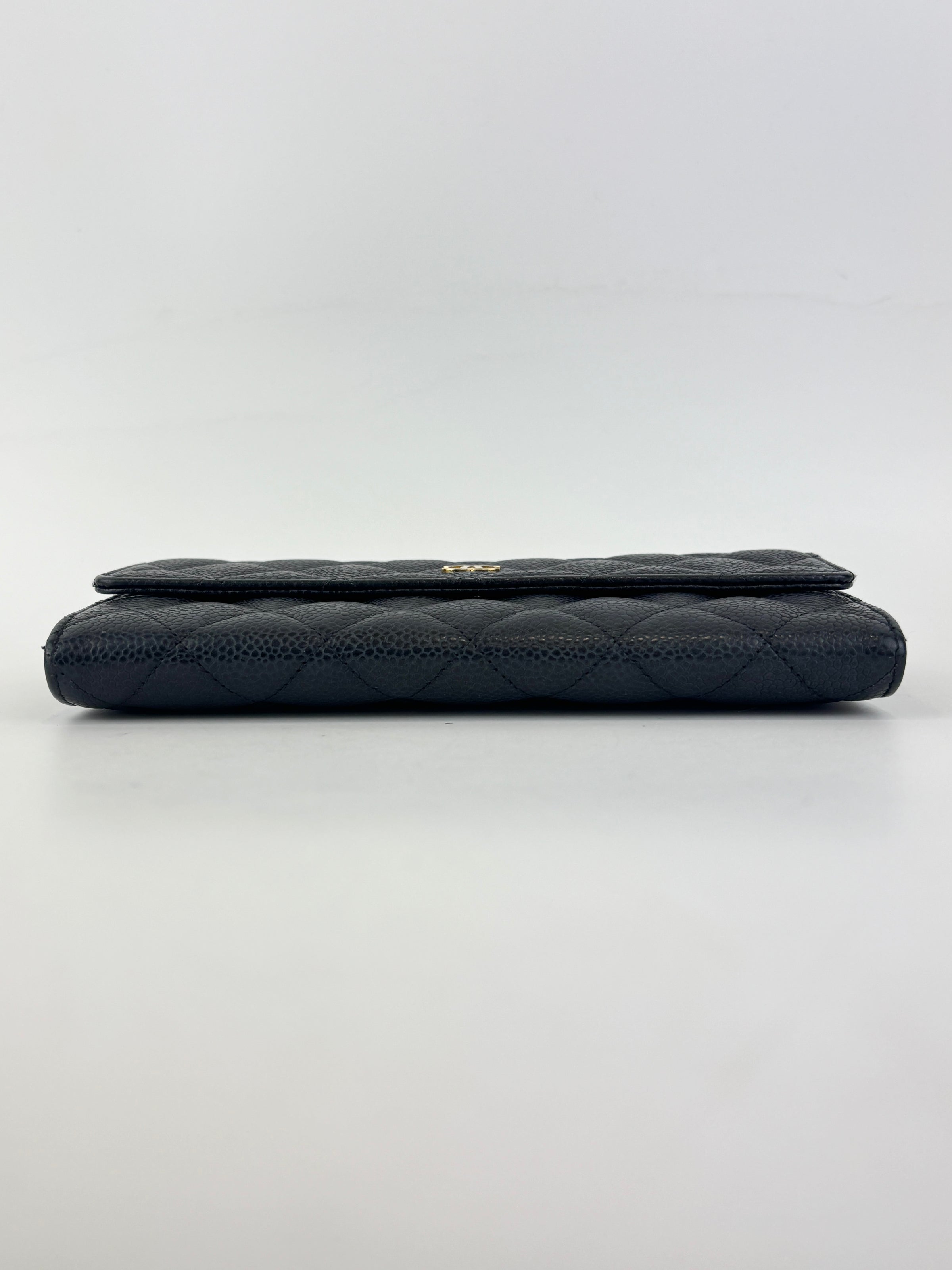 A50096 Flap Wallet Black Caviar Leather GHW