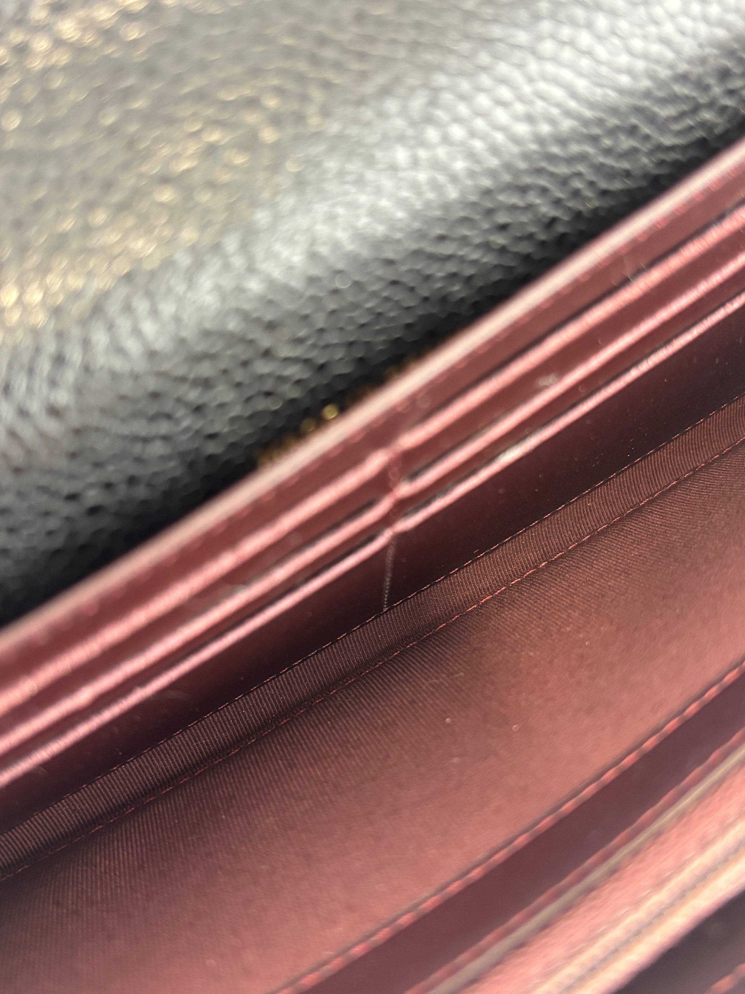 A50096 Flap Wallet Black Caviar Leather GHW