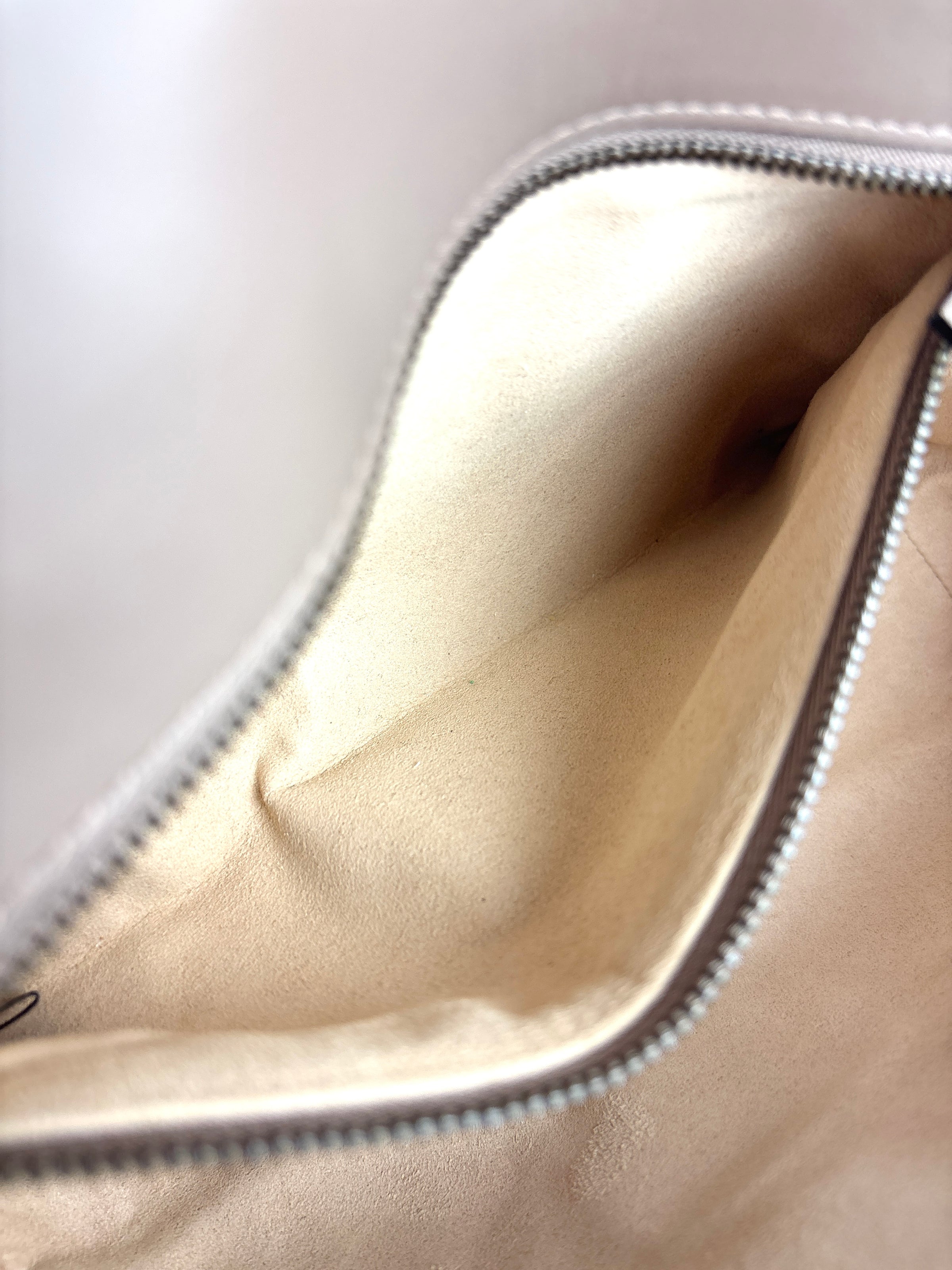 443497 GG Marmont Medium Shoulder Bag Taupe