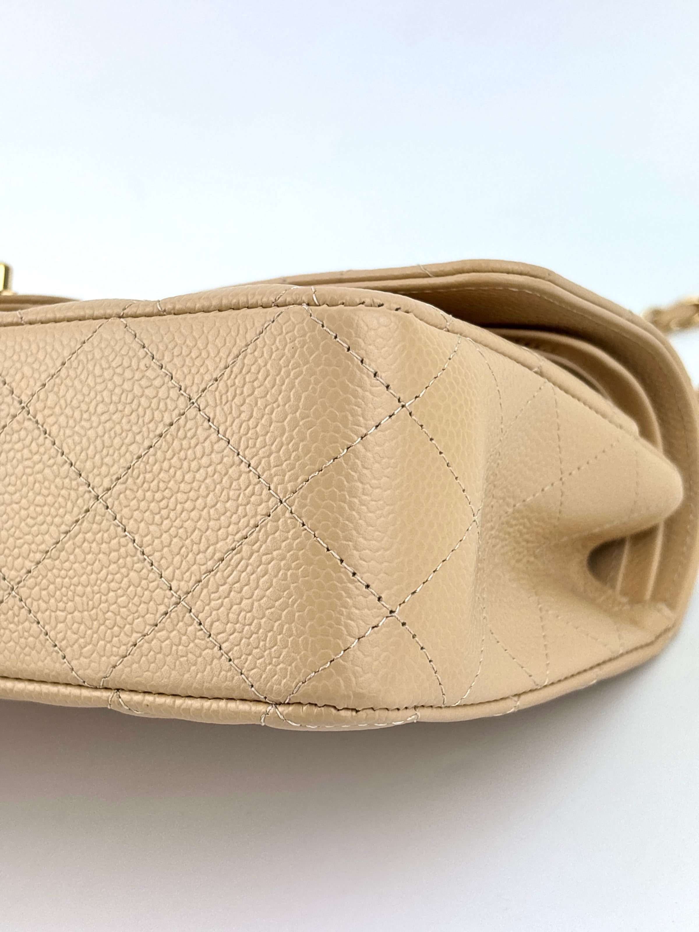 Classic Flap Medium Beige Caviar GHW - Glampot