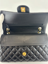 Classic Medium Flap Lambskin Black GHW