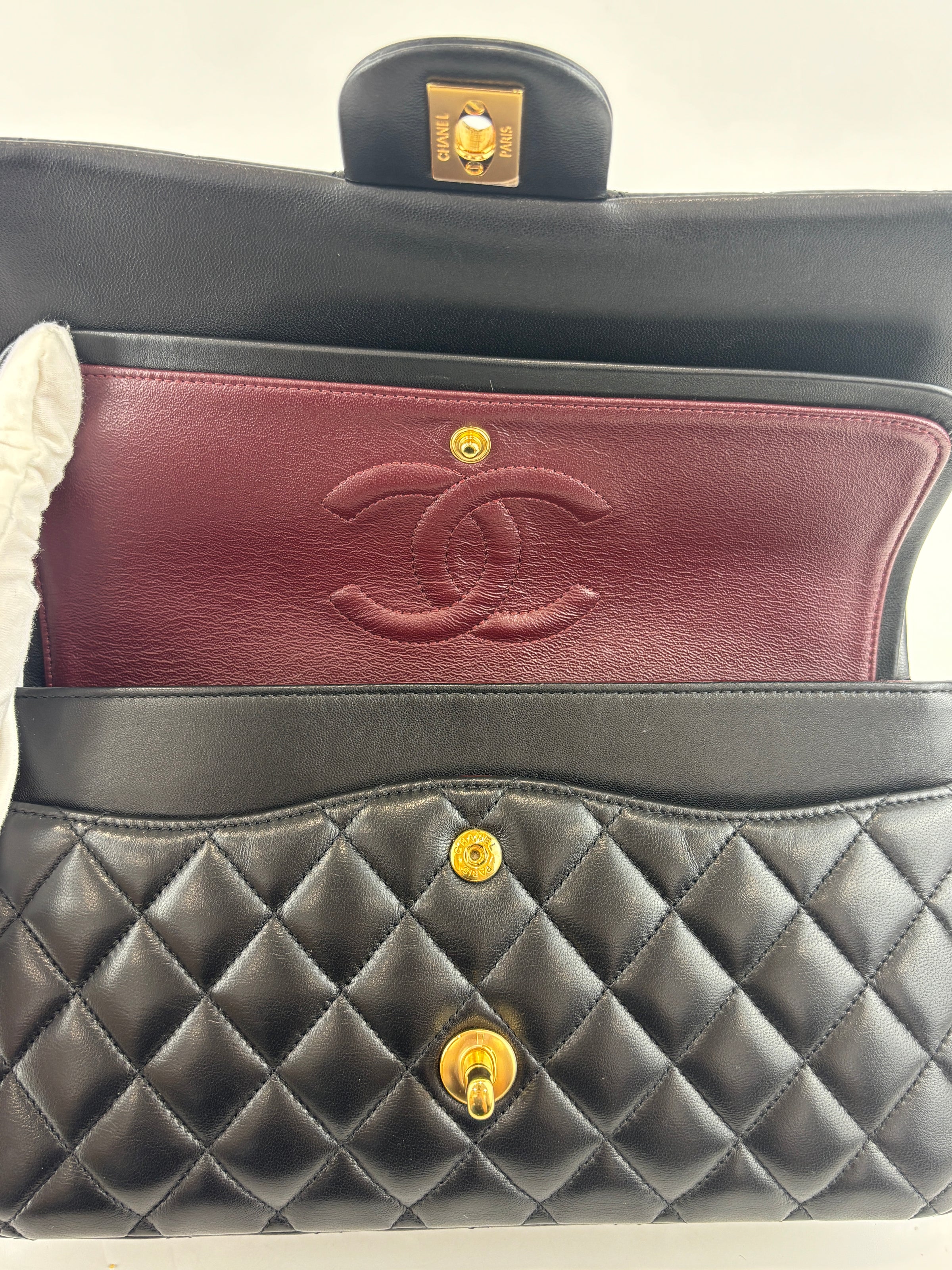 Classic Medium Flap Lambskin Black GHW