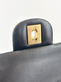 Classic Medium Flap Lambskin Black GHW