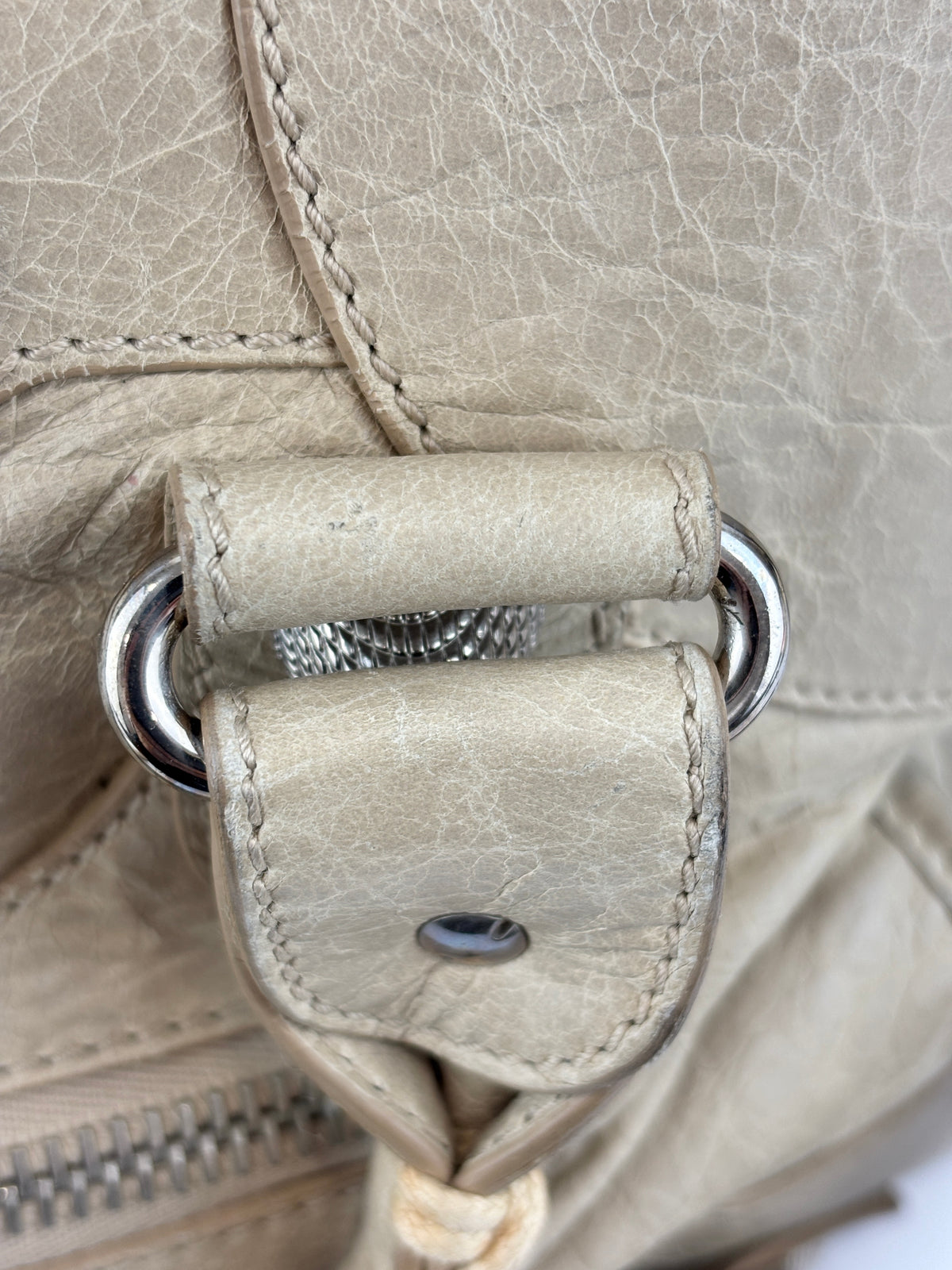 173084 Giant 21 Silver City Bag in Praline Lambskin