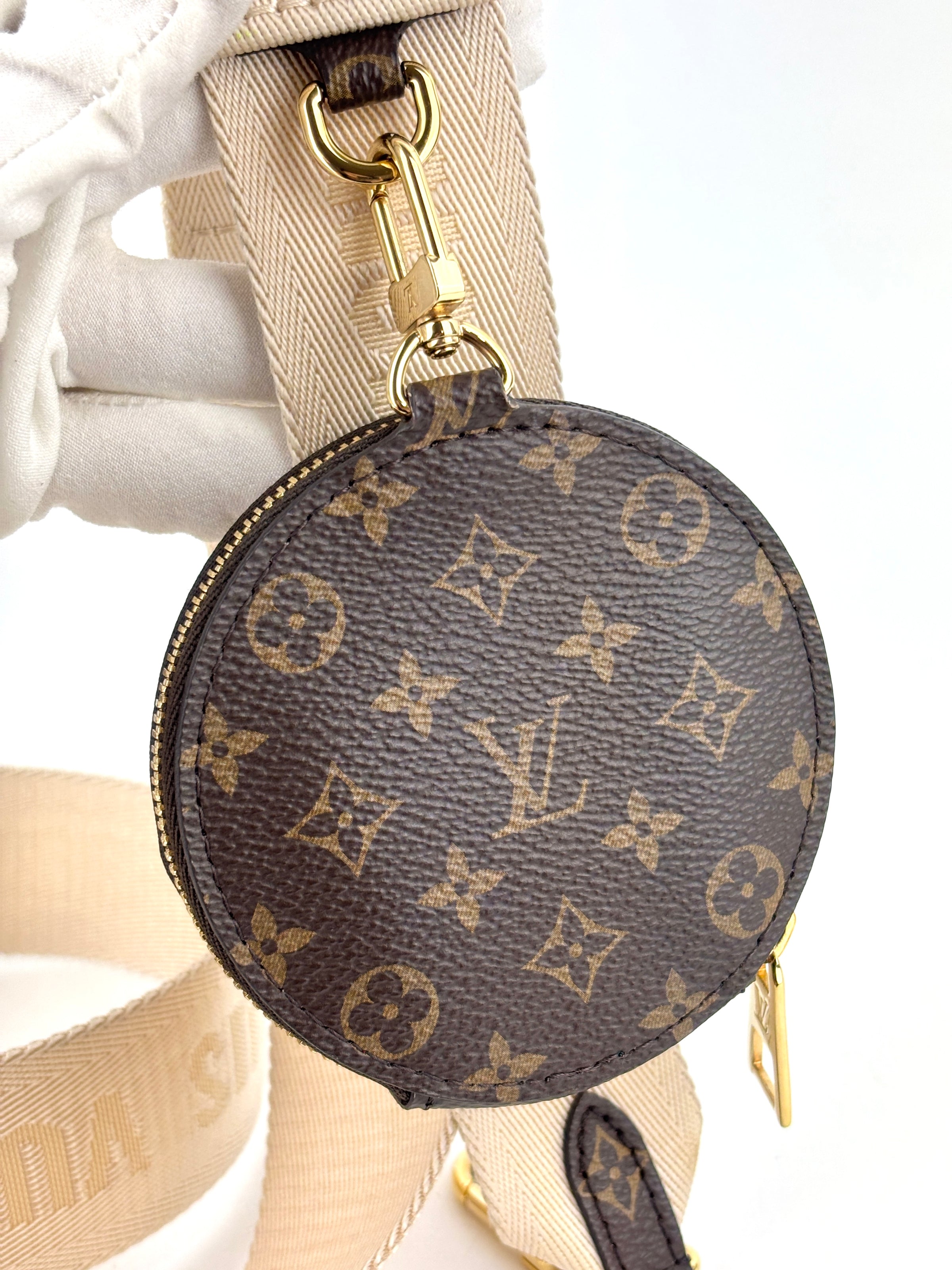 M46653 OnTheGo East West Monogram Reverse *RFID* - Glampot