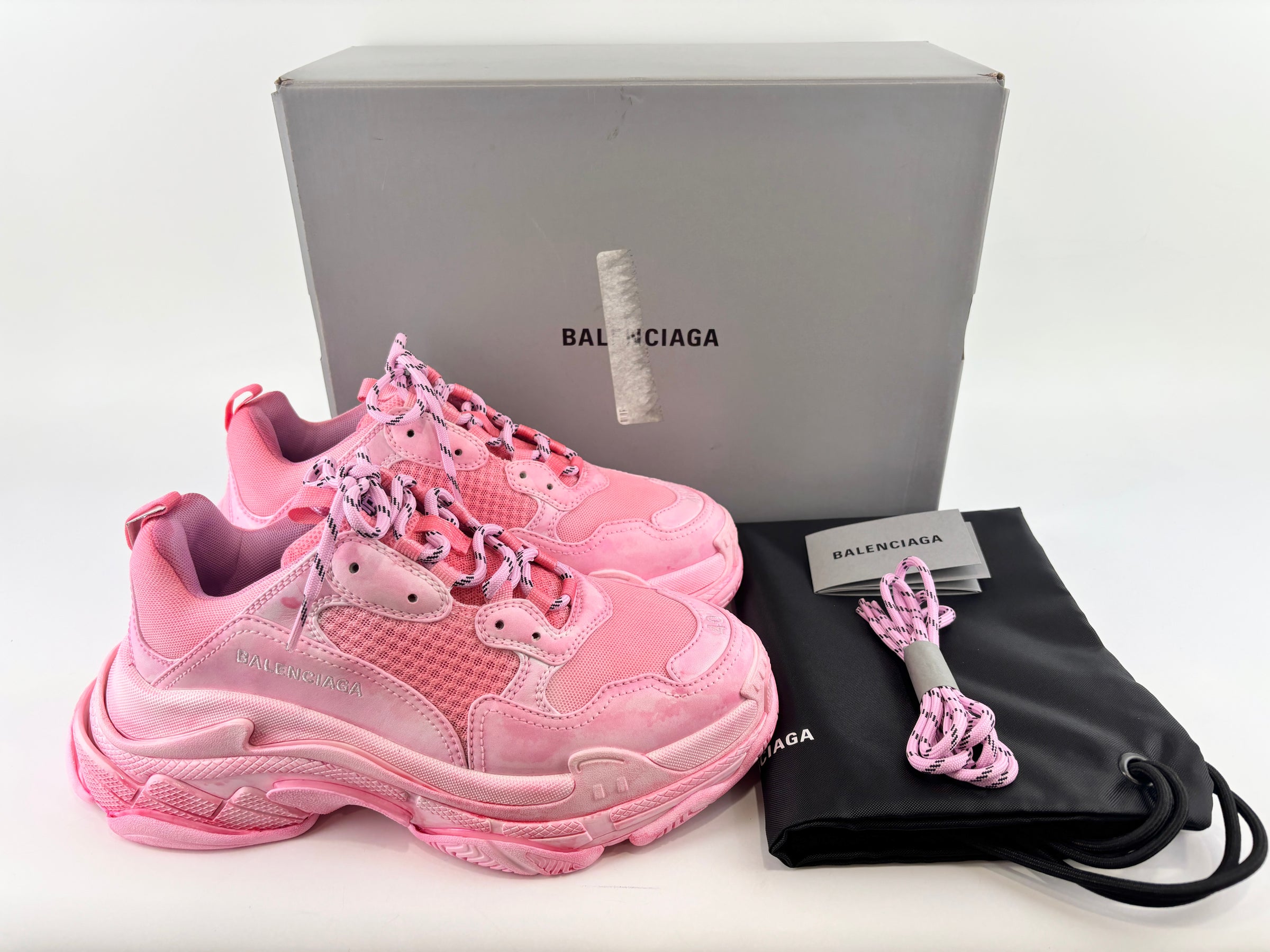 Triple S DIY Sneakers in Pink Size 40