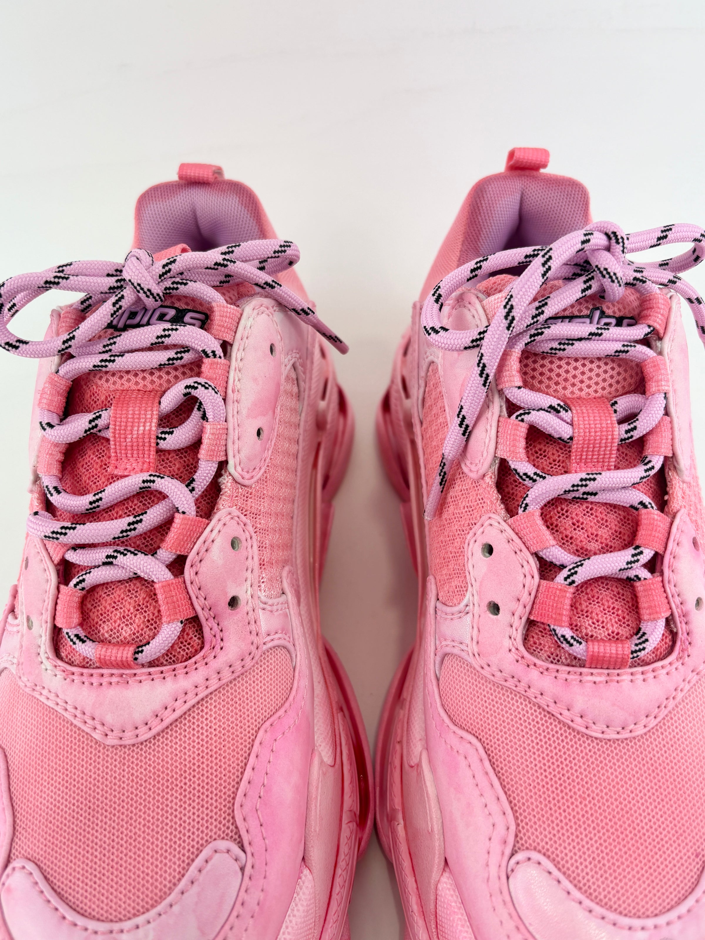 Triple S DIY Sneakers in Pink Size 40
