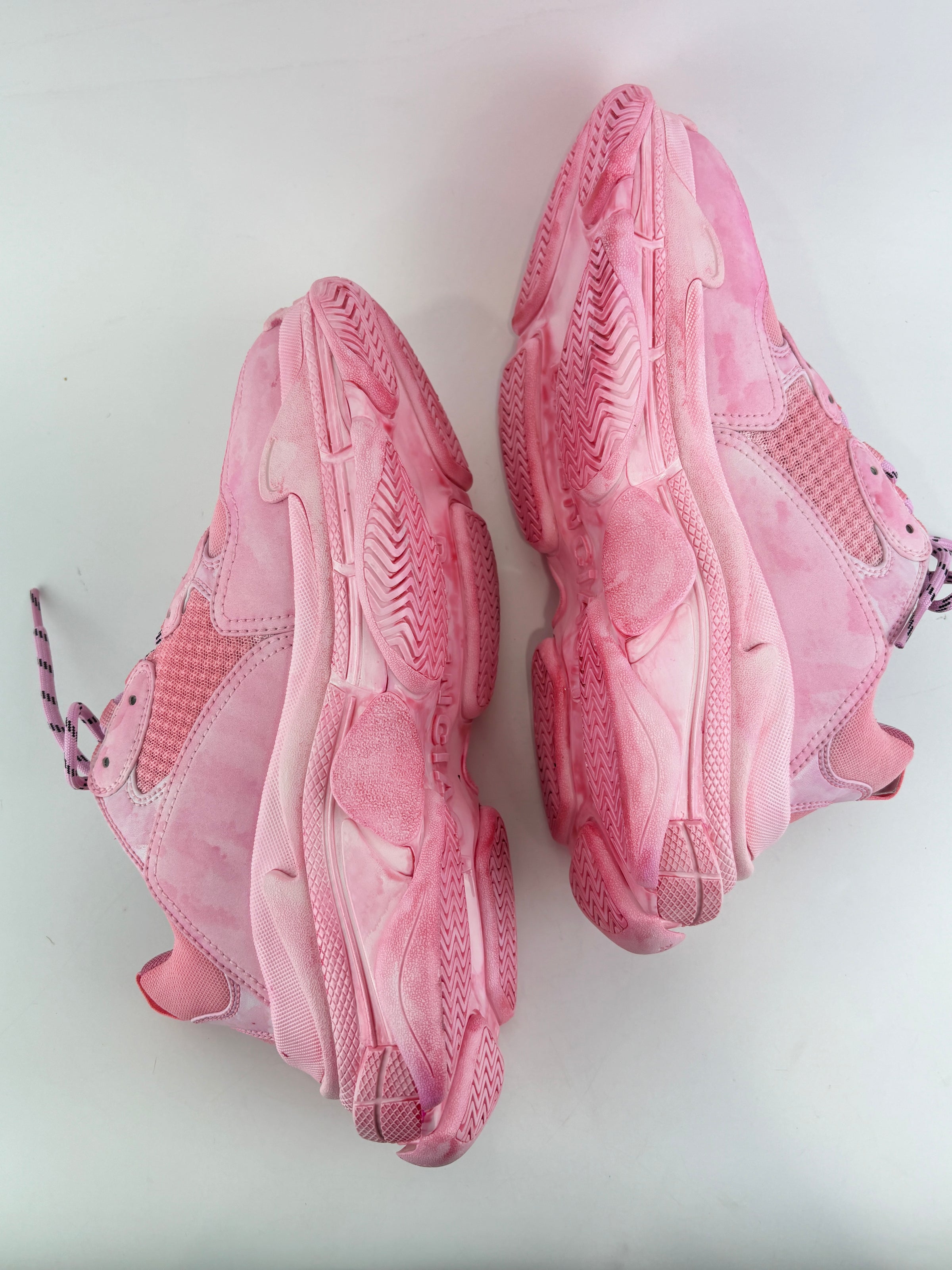 Triple S DIY Sneakers in Pink Size 40