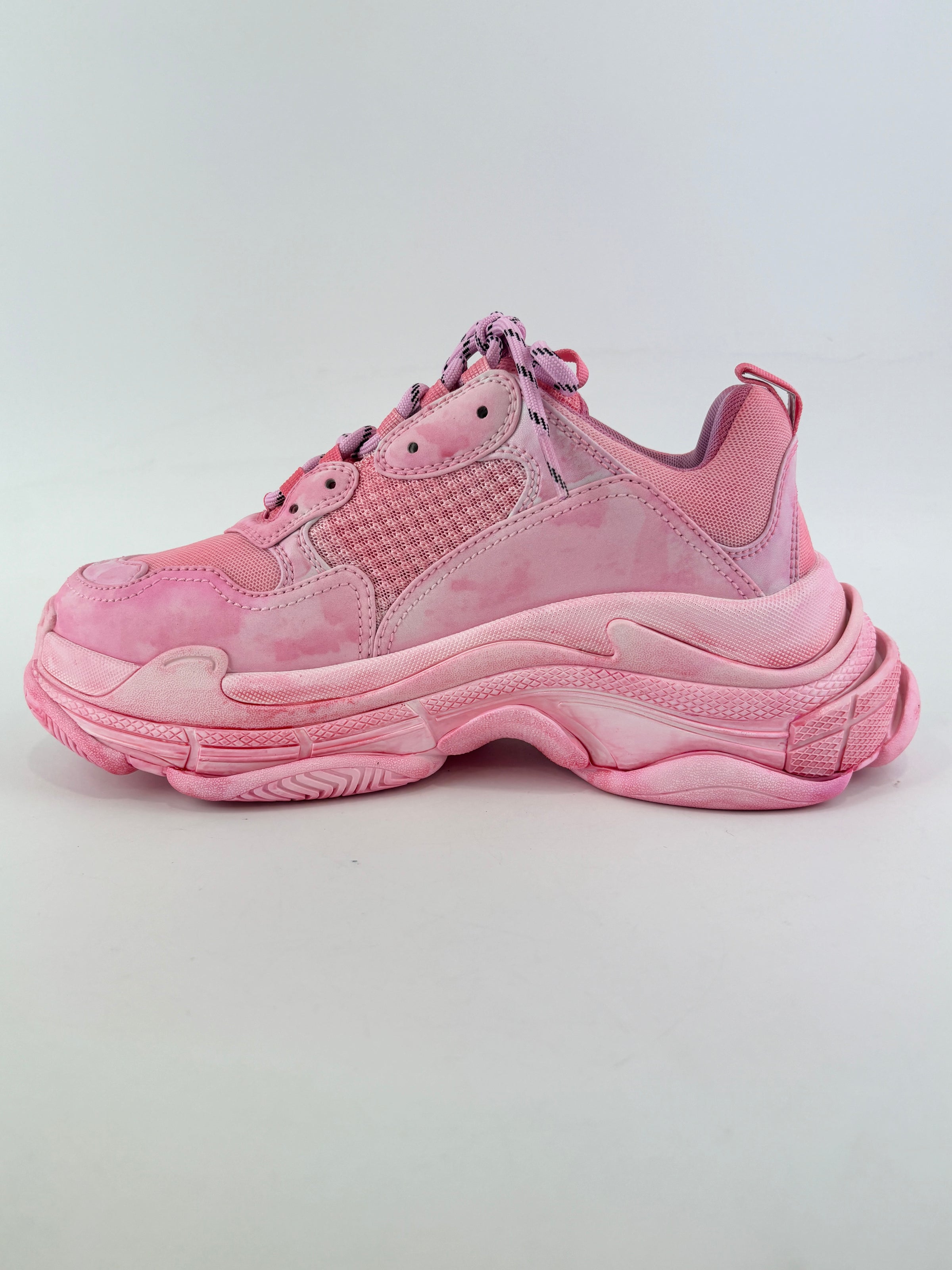 Triple S DIY Sneakers in Pink Size 40