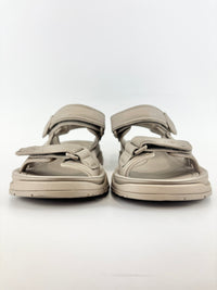Tourist Sandals in Taupe Faux Leather Size 41