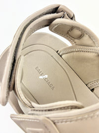 Tourist Sandals in Taupe Faux Leather Size 41
