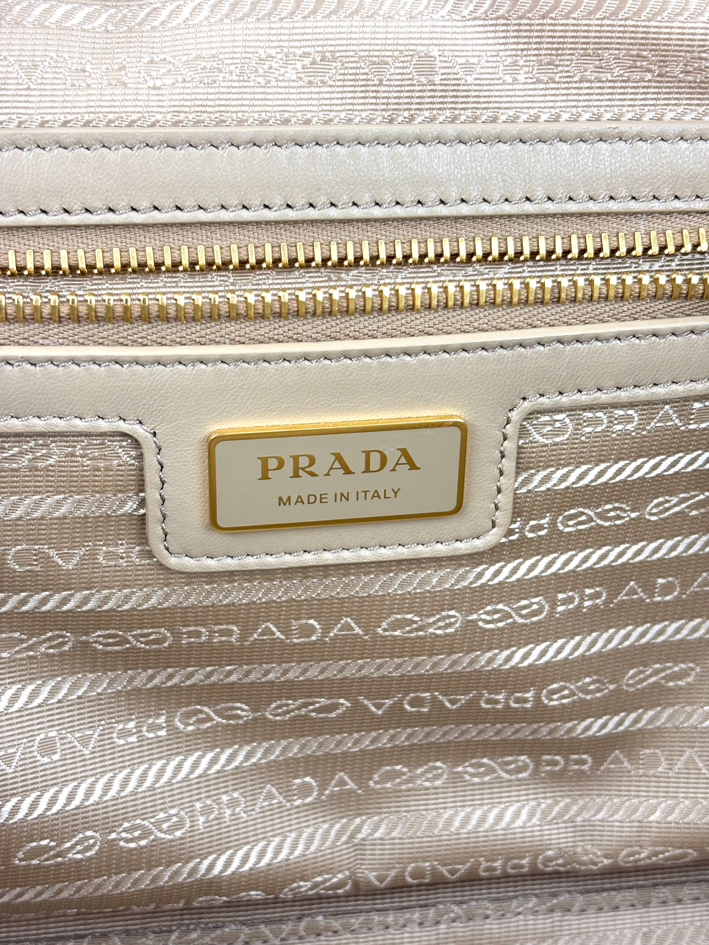 1BB115 Re-Edition 1978 Re-Nylon & Saffiano Medium Bag Camel - Glampot