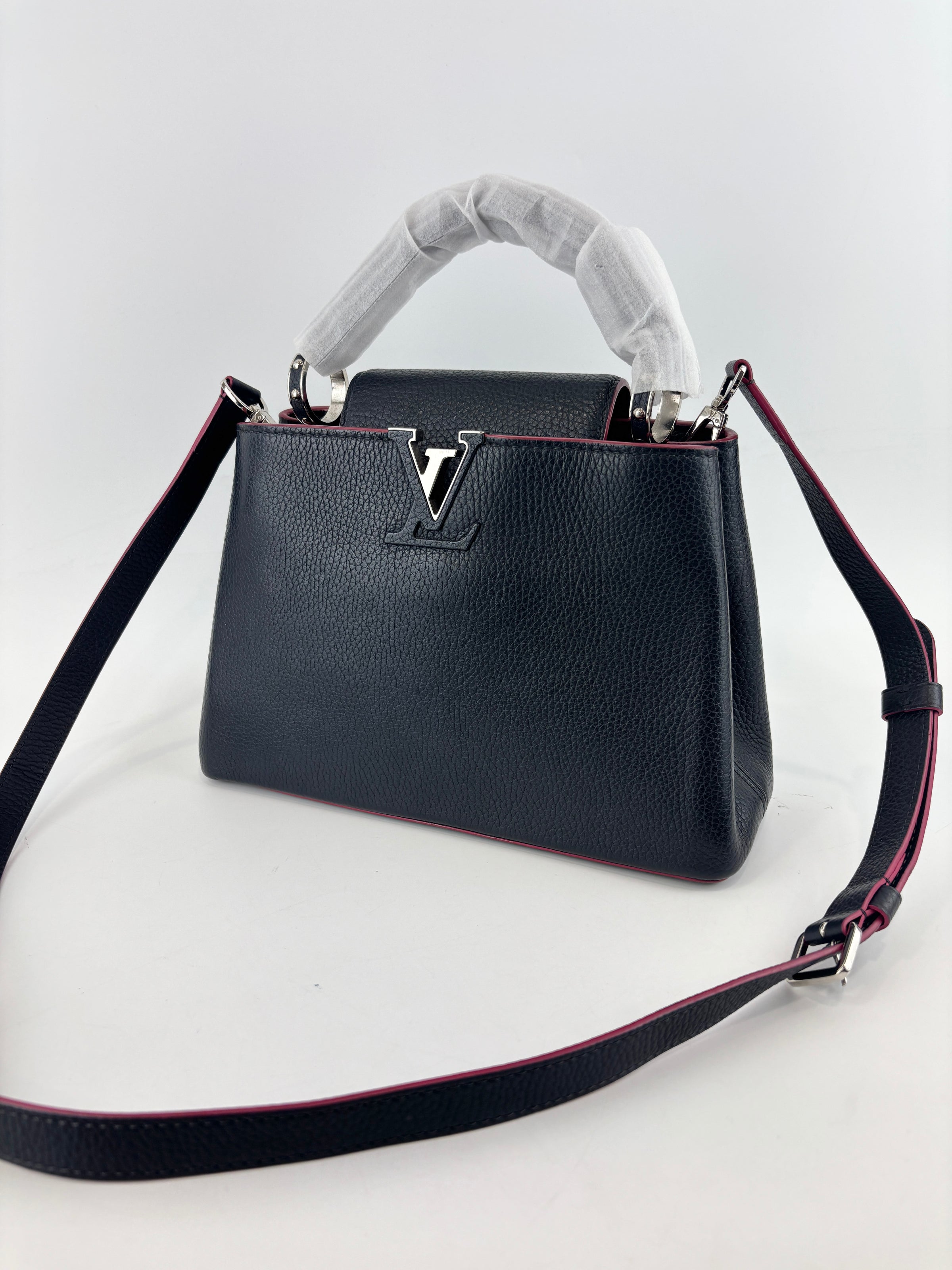 Capucines BB Navy Blue Taurillon Leather