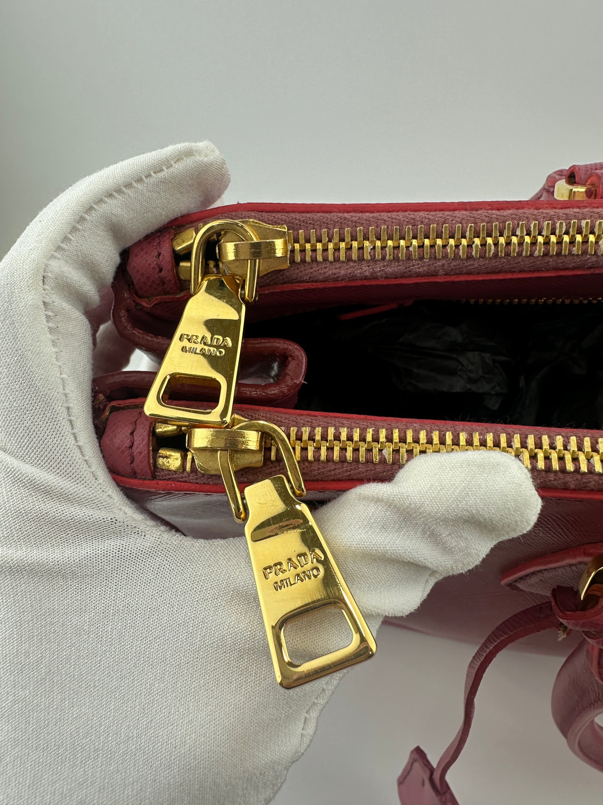 BN1786 Large Saffiano Lux Double Zip Pink Tote Bag