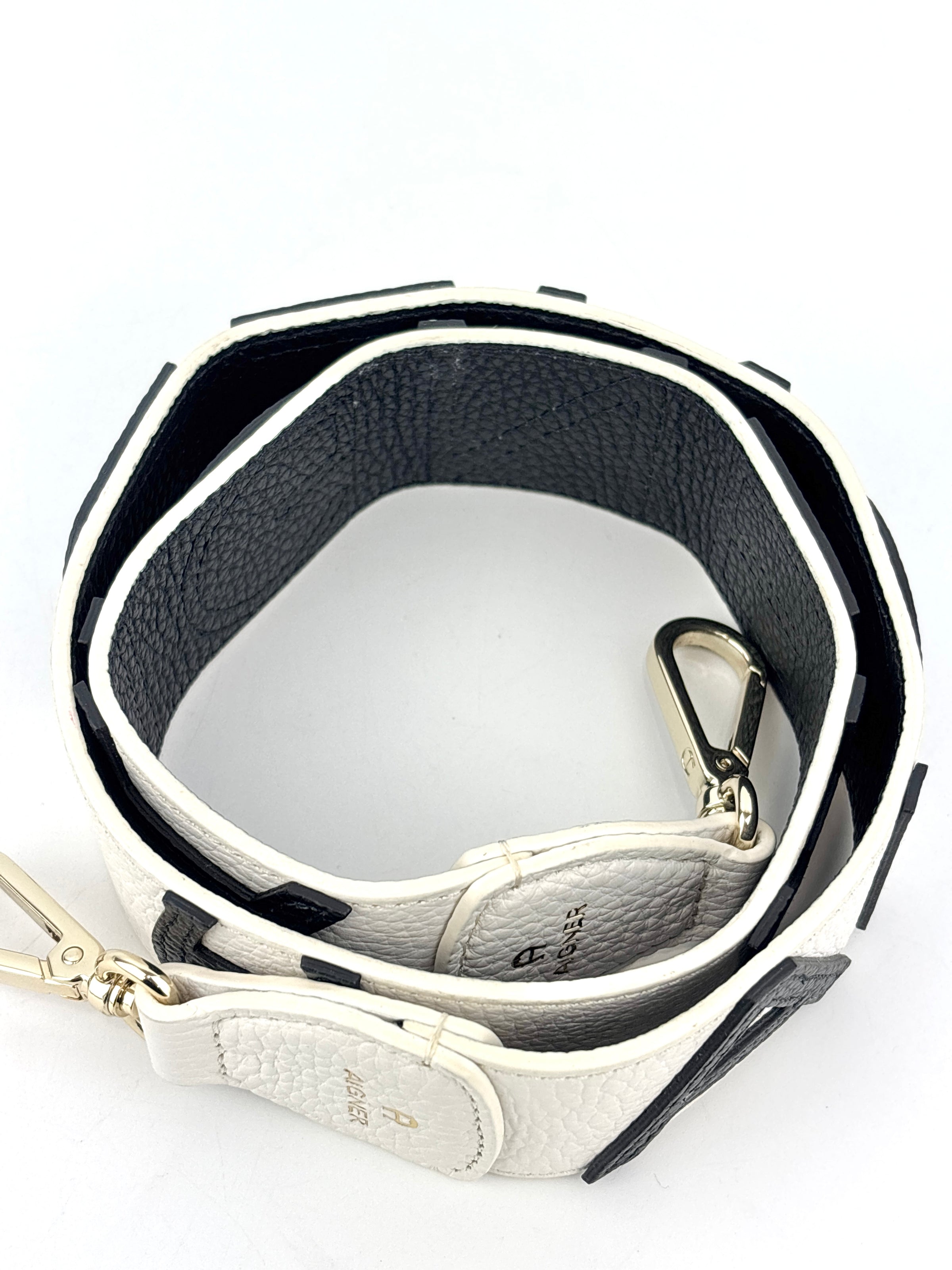 Logo Shoulder Strap in Black / White