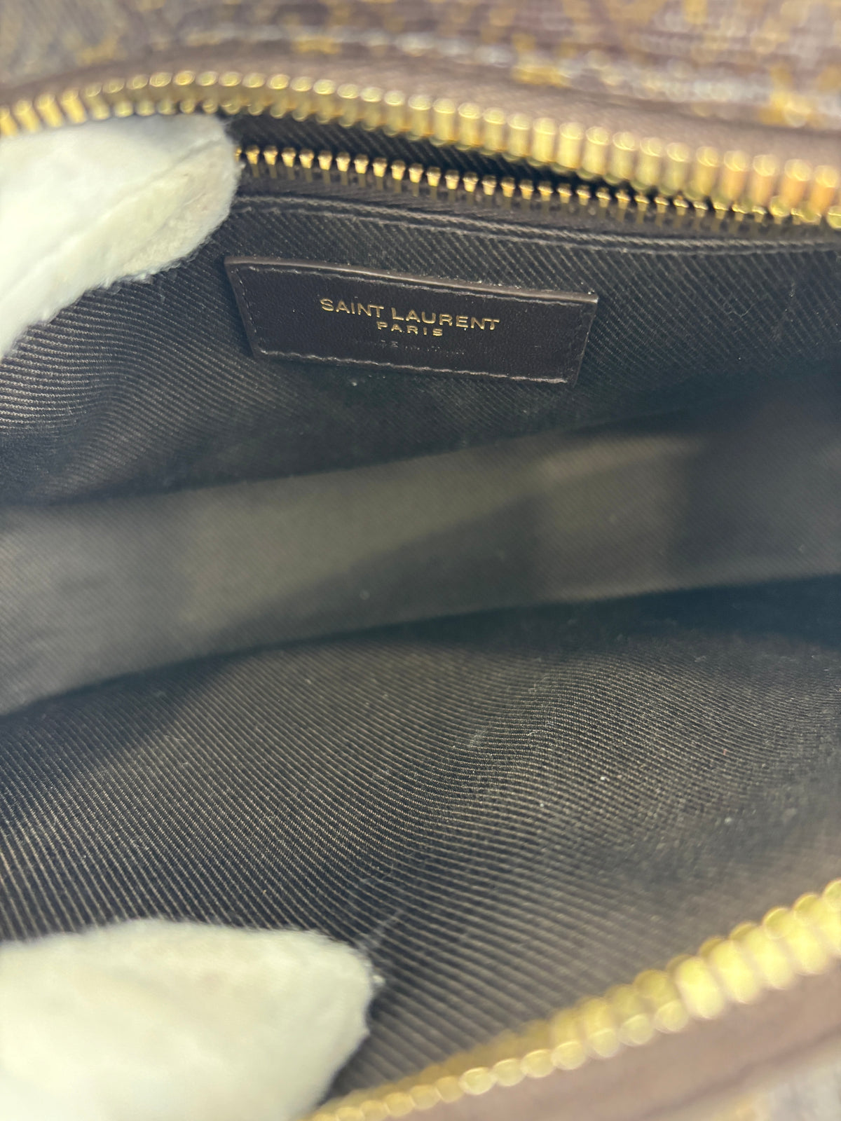 Le Monogramme Camera Bag in Brown Monogram Canvas / Tan Leather Trim