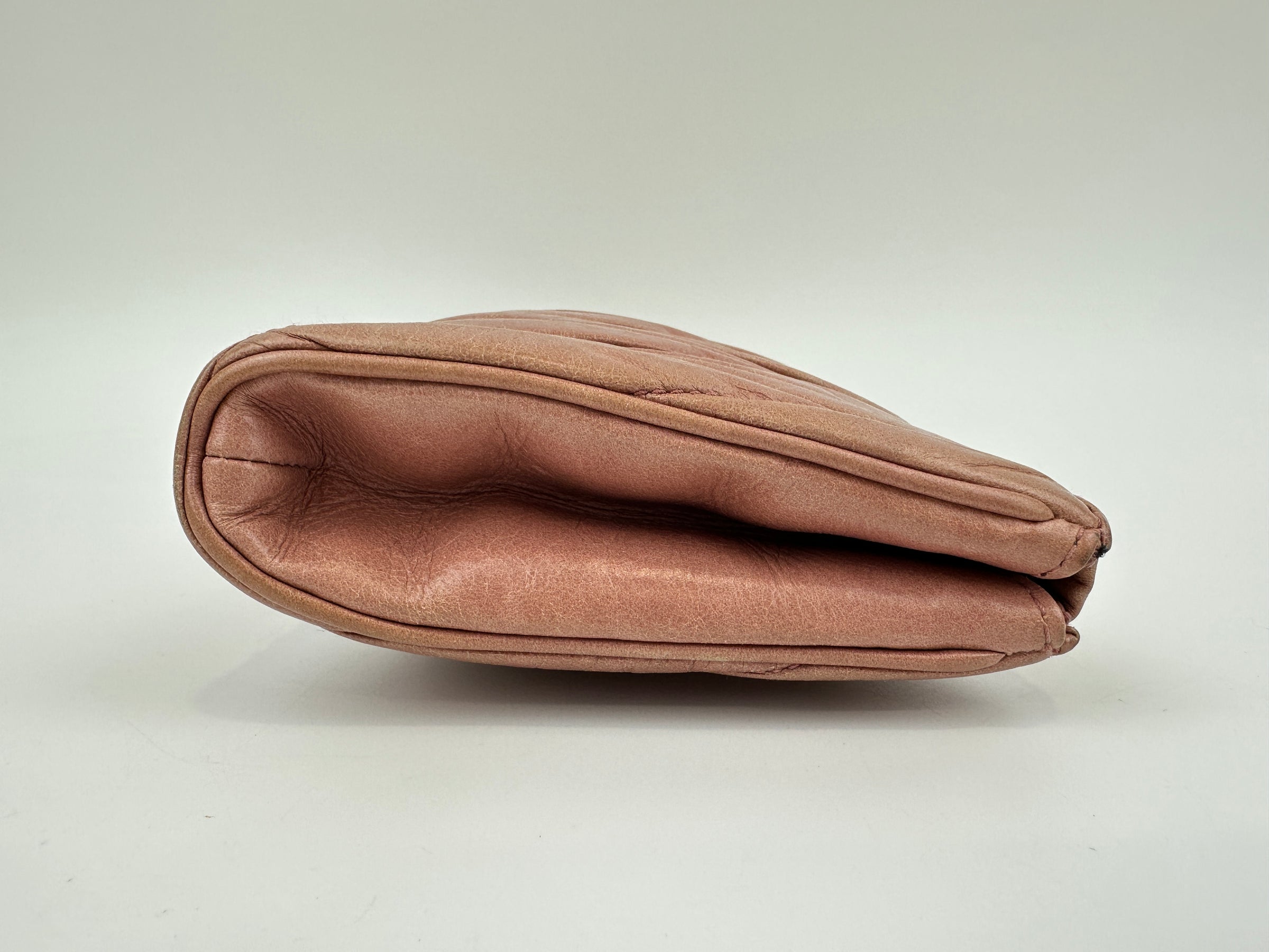 5NE455 Matelasse Lux Loto Wristlet