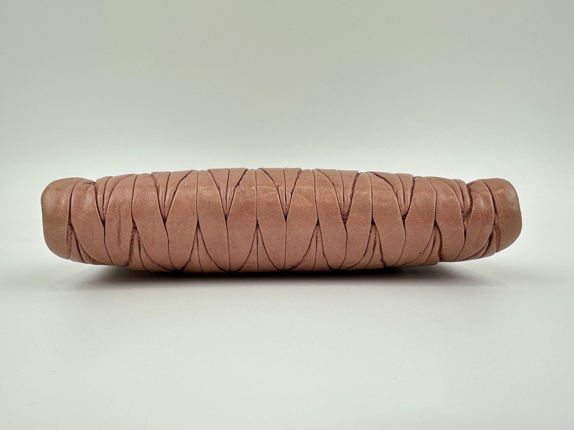 5NE455 Matelasse Lux Loto Wristlet