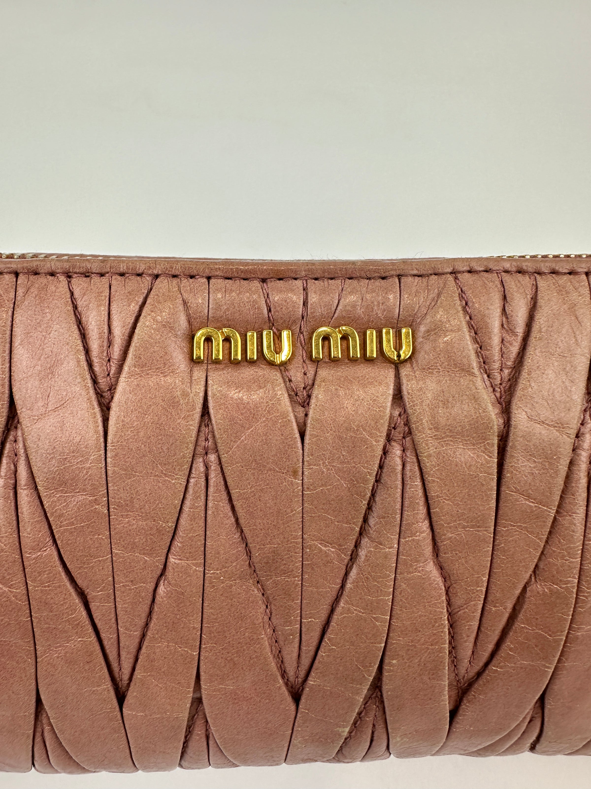 5NE455 Matelasse Lux Loto Wristlet