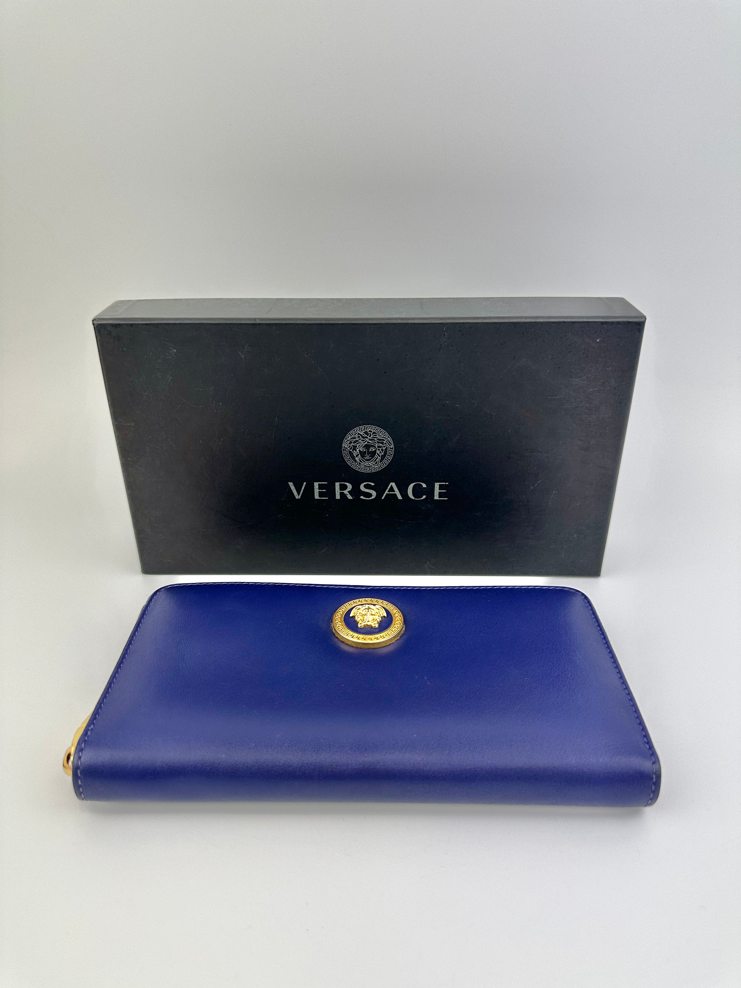 La Medusa Purple Leather Long Wallet