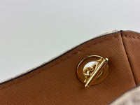 Jet Set Large Signature Vanilla Logo Shoulder Bag