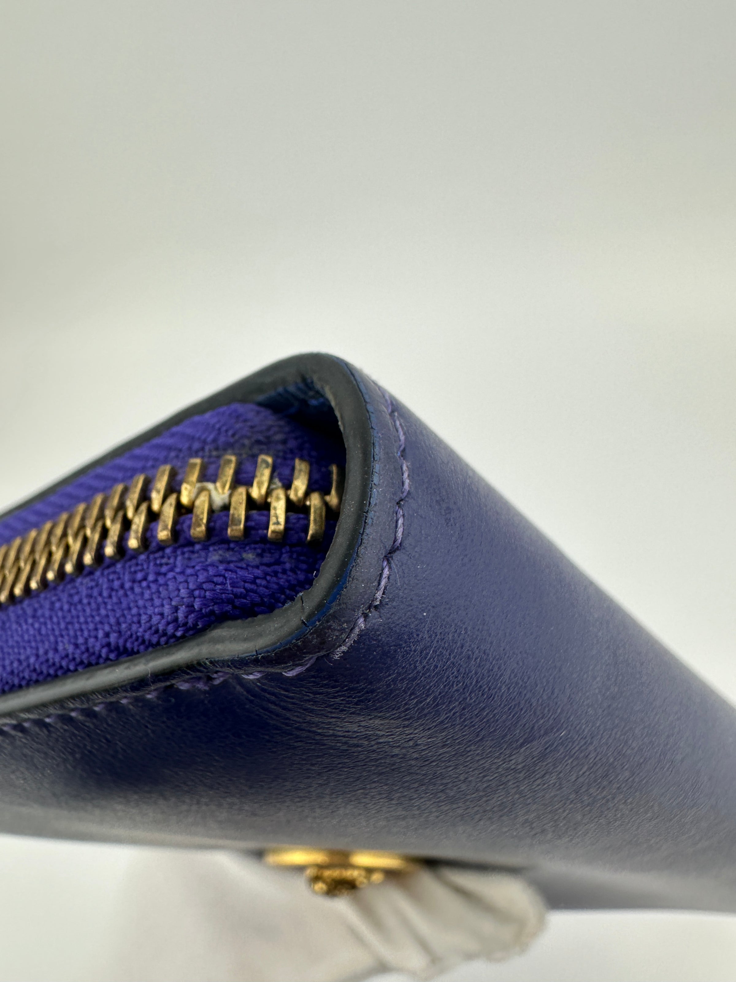 La Medusa Purple Leather Long Wallet