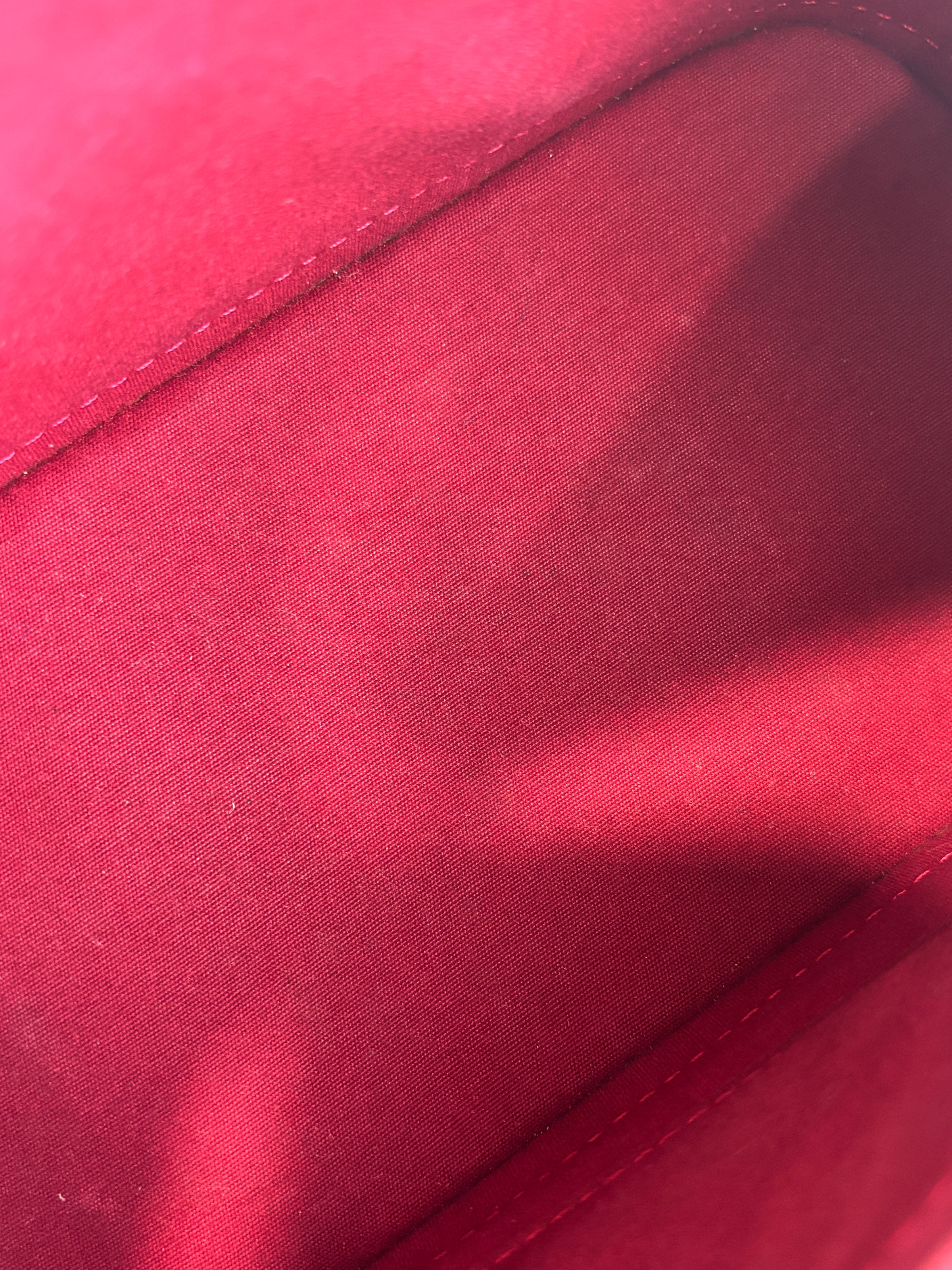 Alma BB Monogram Vernis Pomme d'Amour