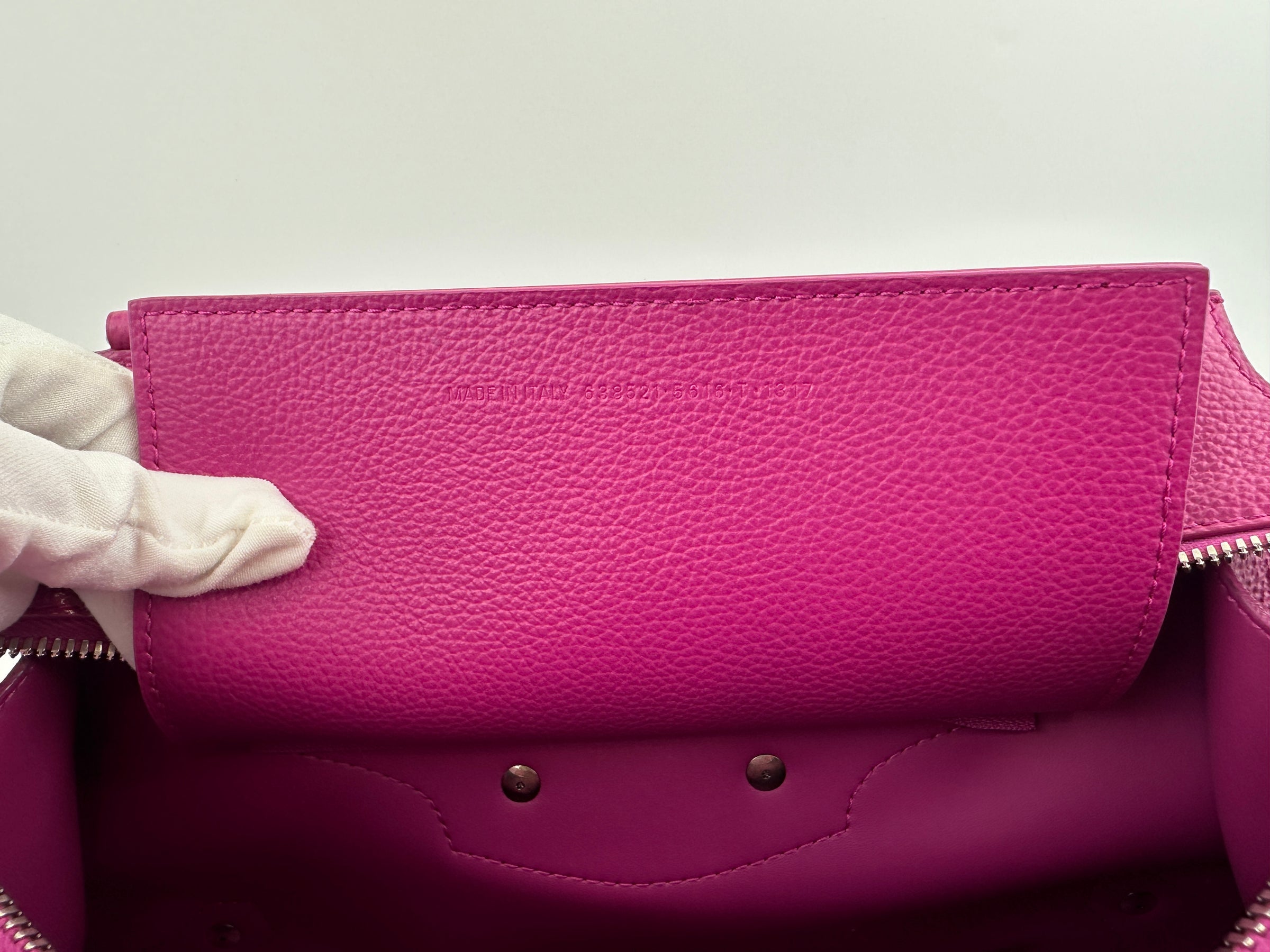 Neo Classic Small City Fuchsia Grained Calfskin Leather Bag