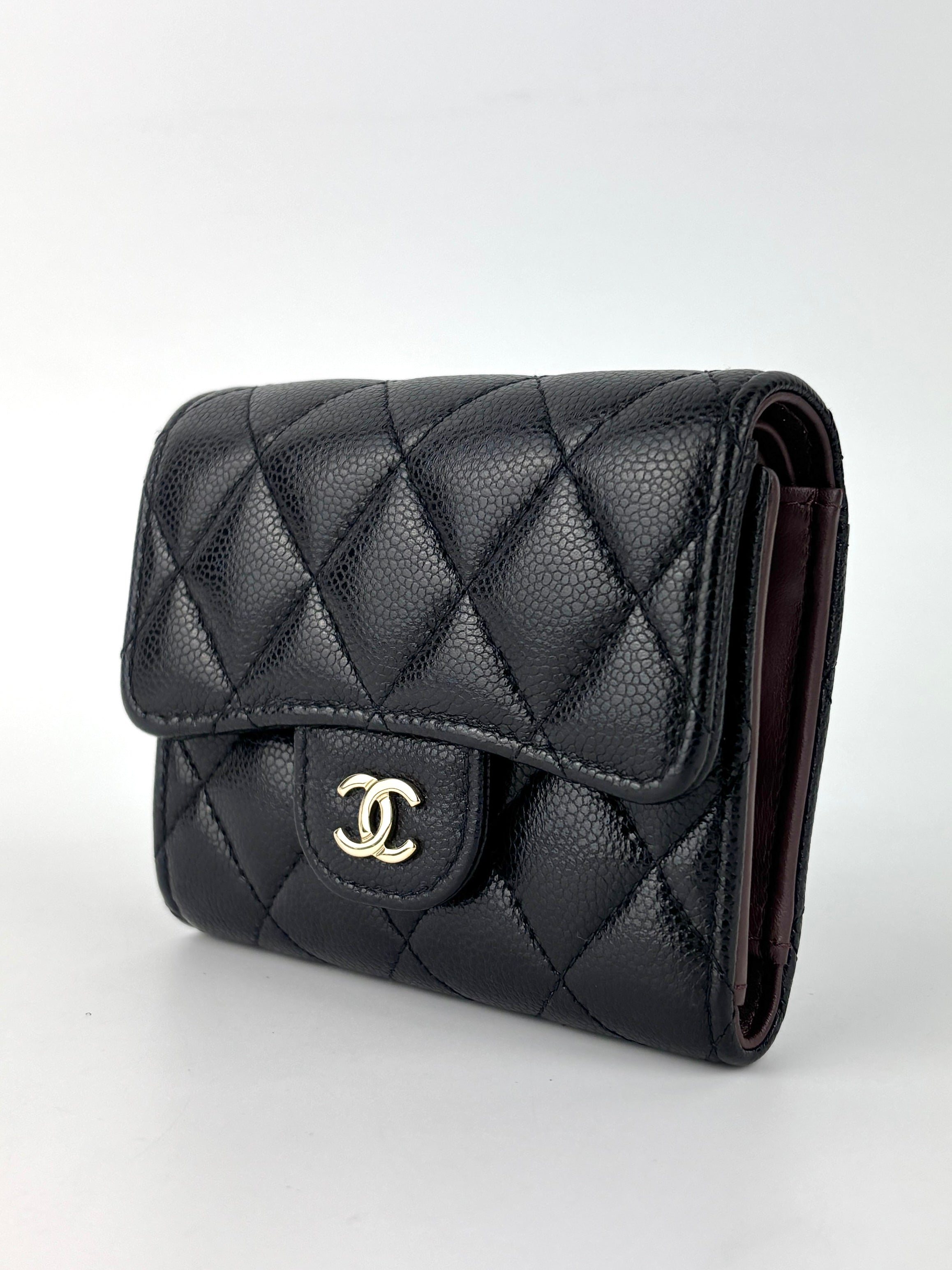 Chanel Classic Small Flap Wallet Black Caviar LGHW – Glampot