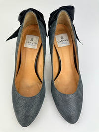 en Blue Pumps with Ribbon Size 23.5cm