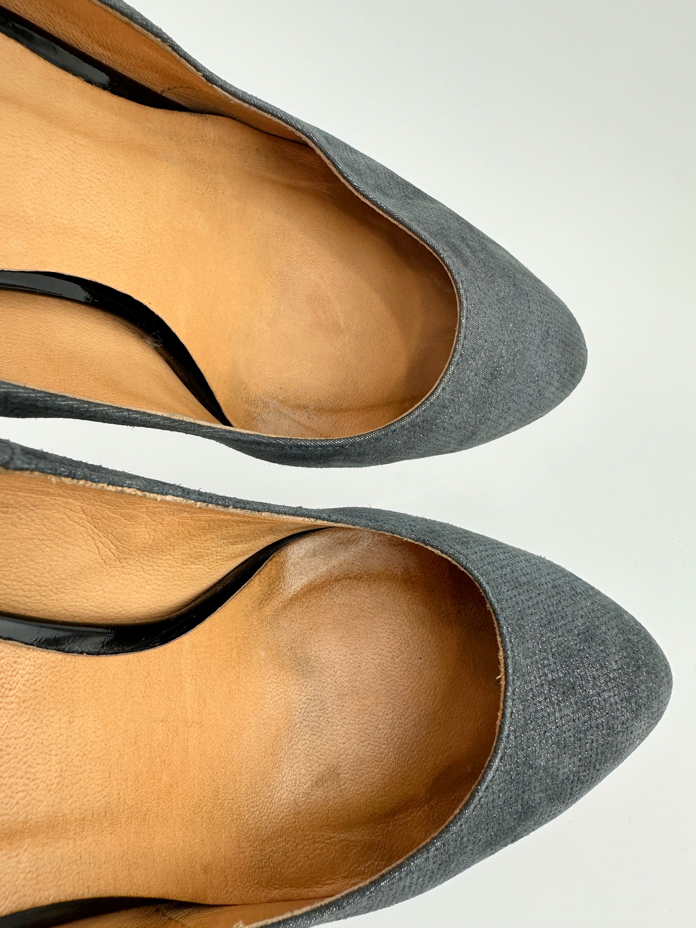 en Blue Pumps with Ribbon Size 23.5cm