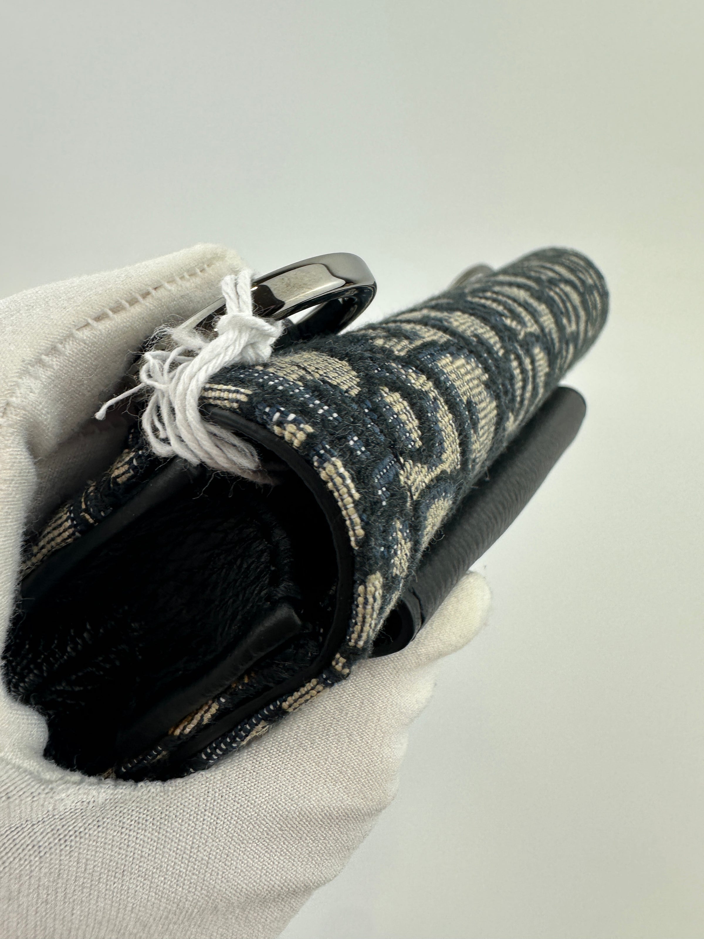 Saddle Messenger Dior Oblique Jacquard with Black Grained Calfskin Bag