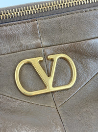 Panthea Shoulder Bag in Chevron Nappa Leather Tundra