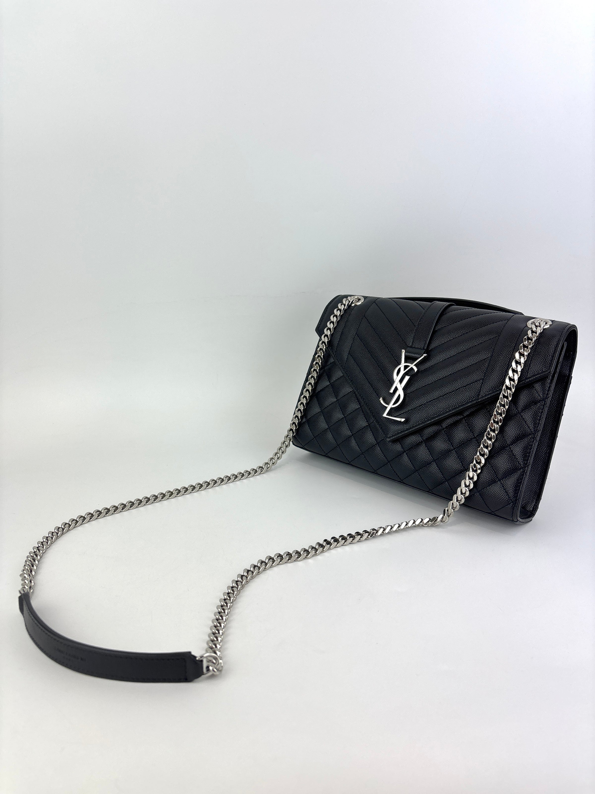 Metalesse Envelope Medium Black Grain de Poudre SHW - Glampot