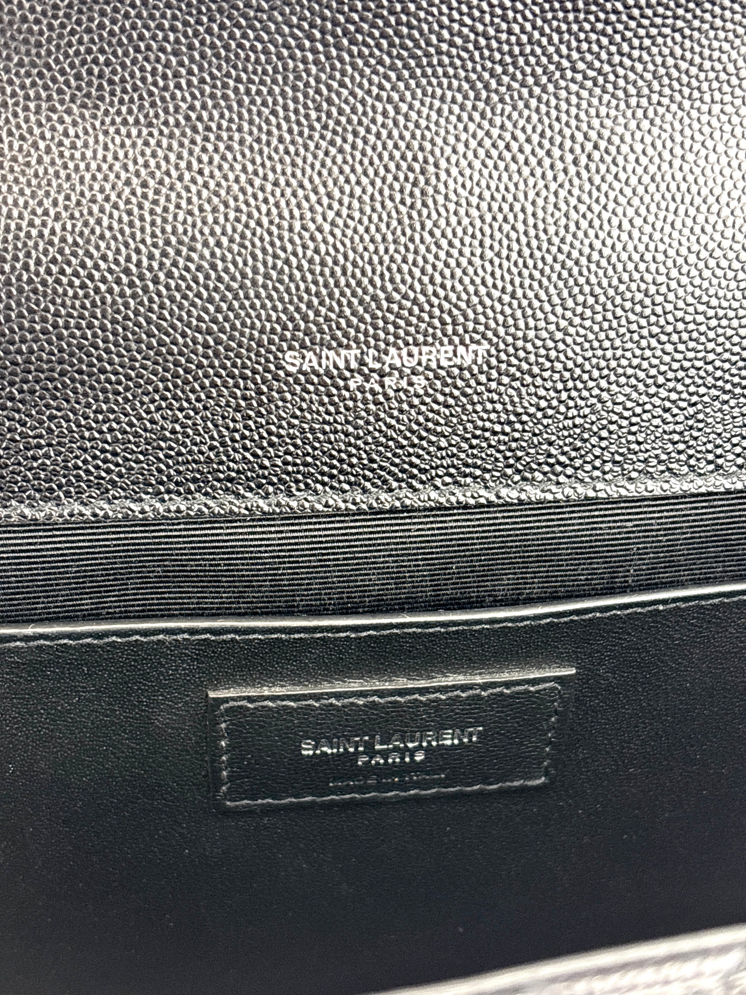 Metalesse Envelope Medium Black Grain de Poudre SHW - Glampot