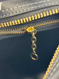 CM565 Swing Zip Shoulder Bag in Black