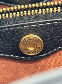 CW625 Bleecker Bucket Bag in Black