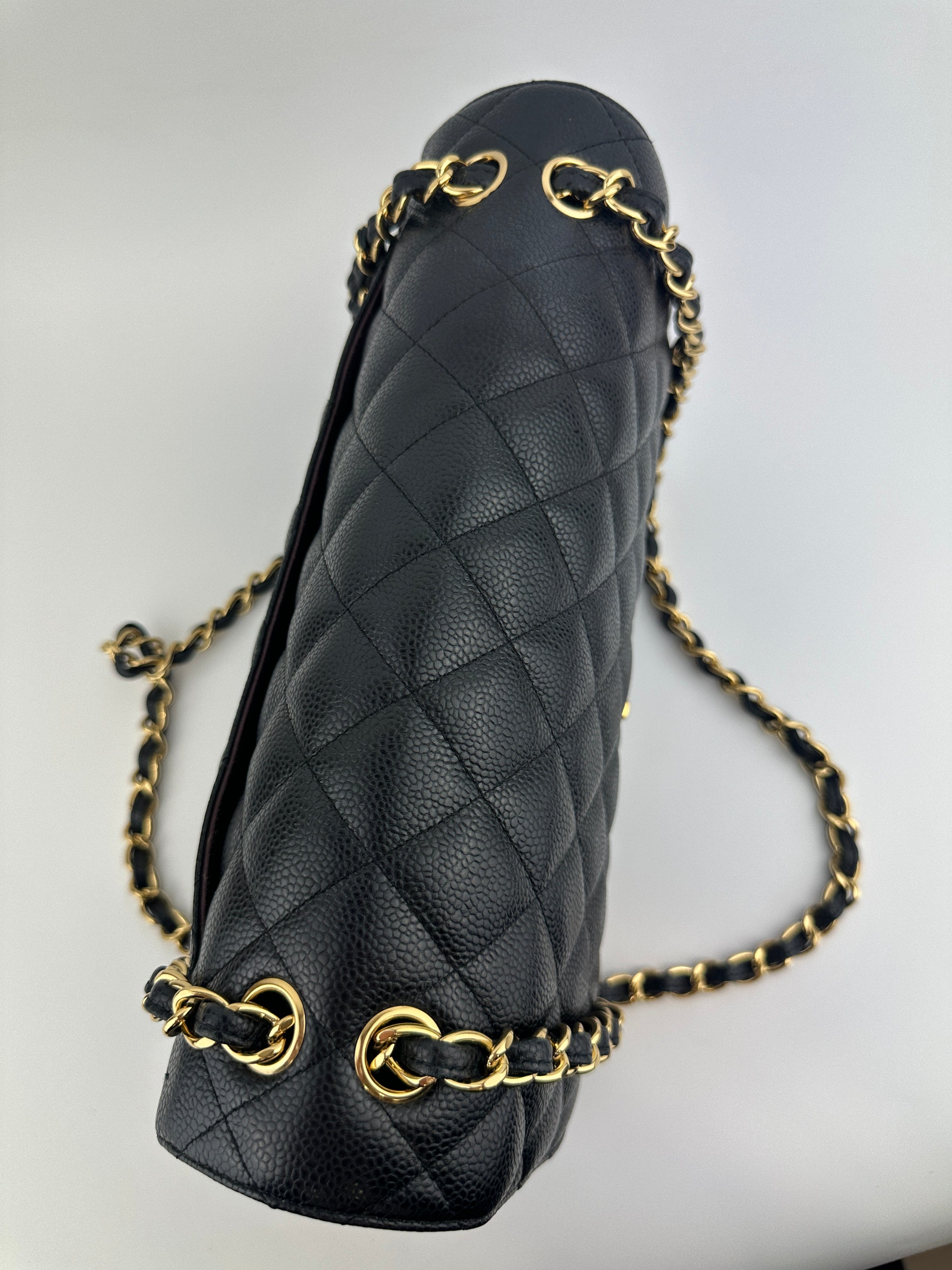 Classic Jumbo Black Caviar GHW