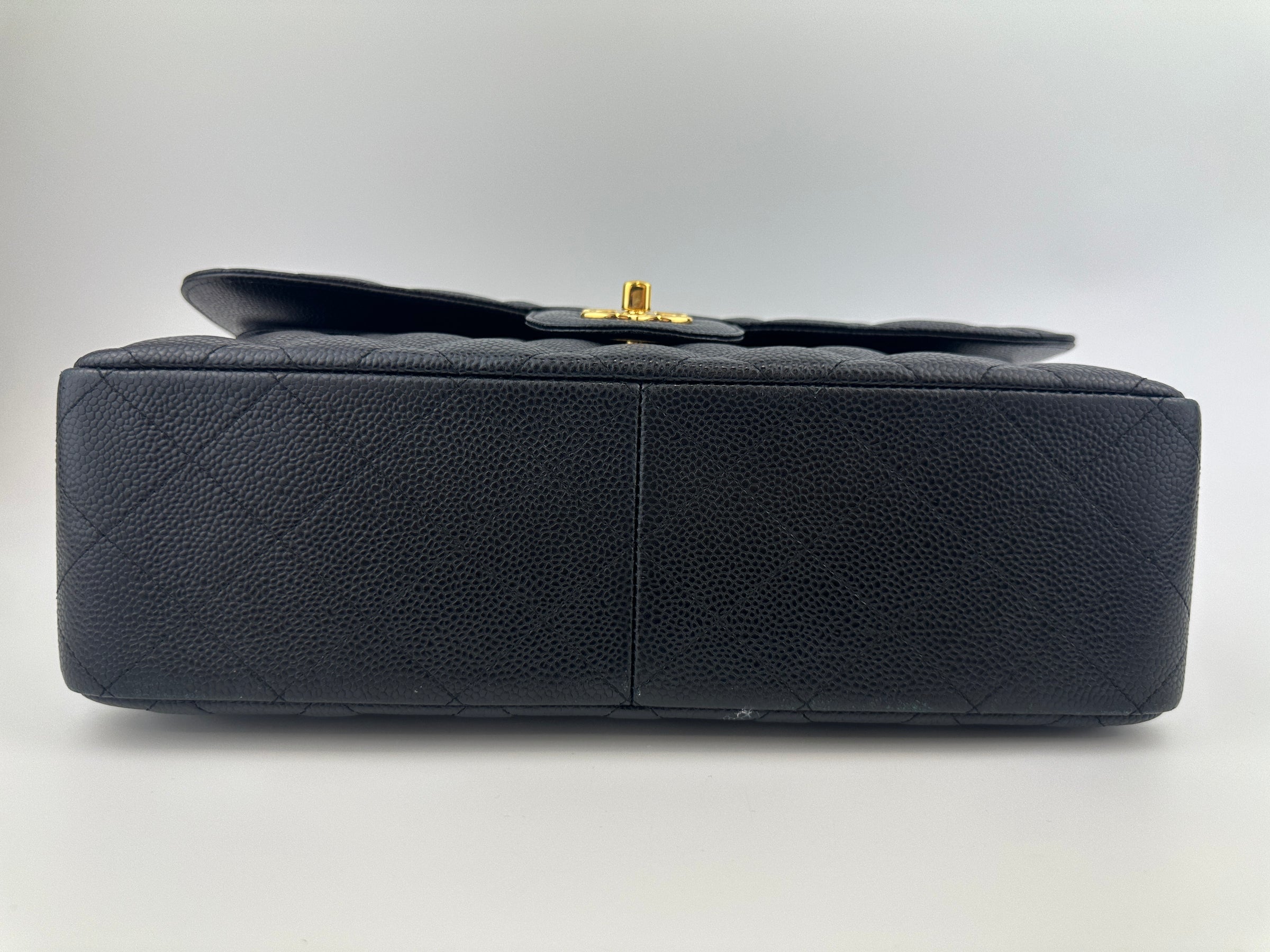 Classic Jumbo Black Caviar GHW