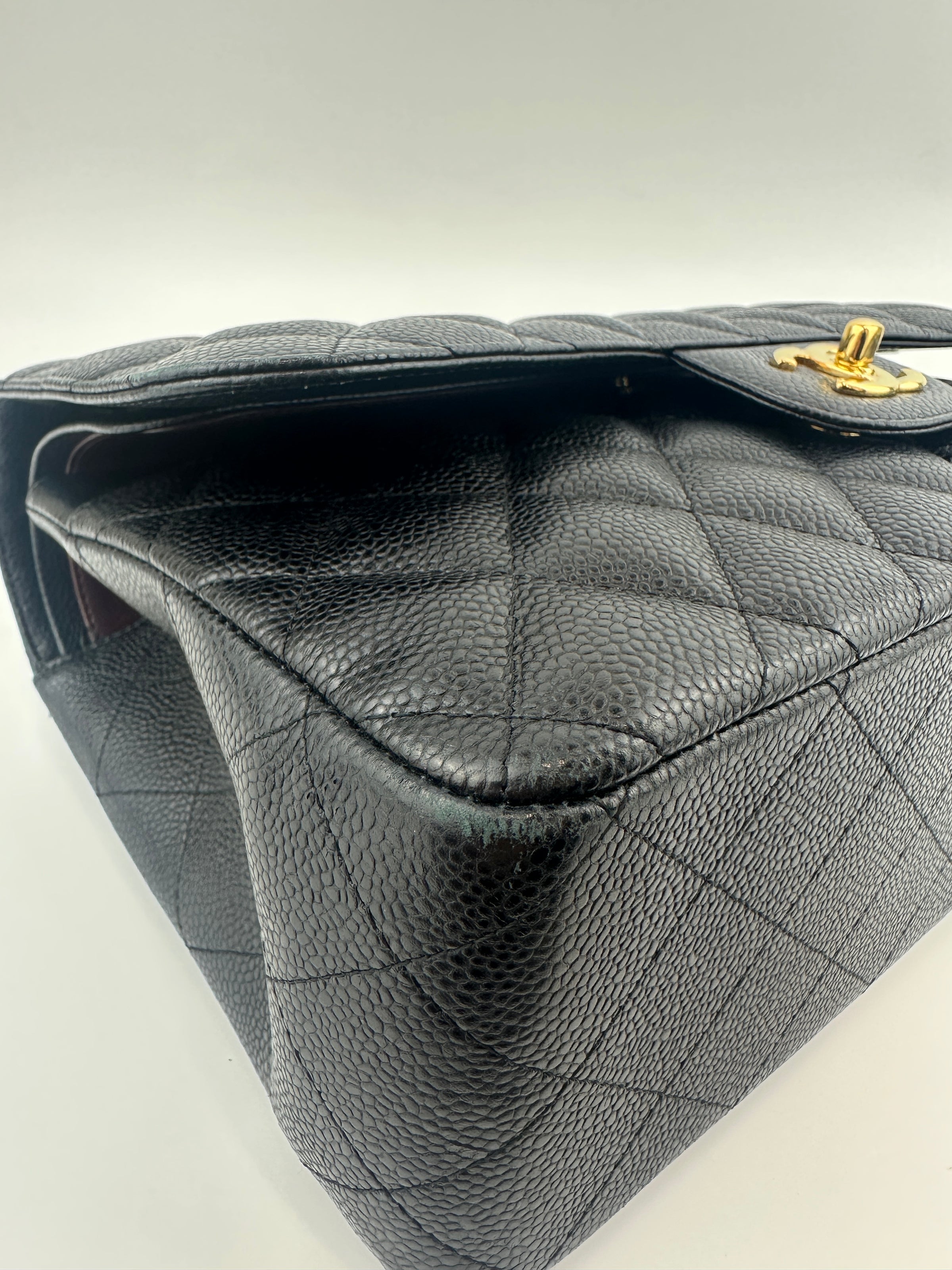 Classic Jumbo Black Caviar GHW