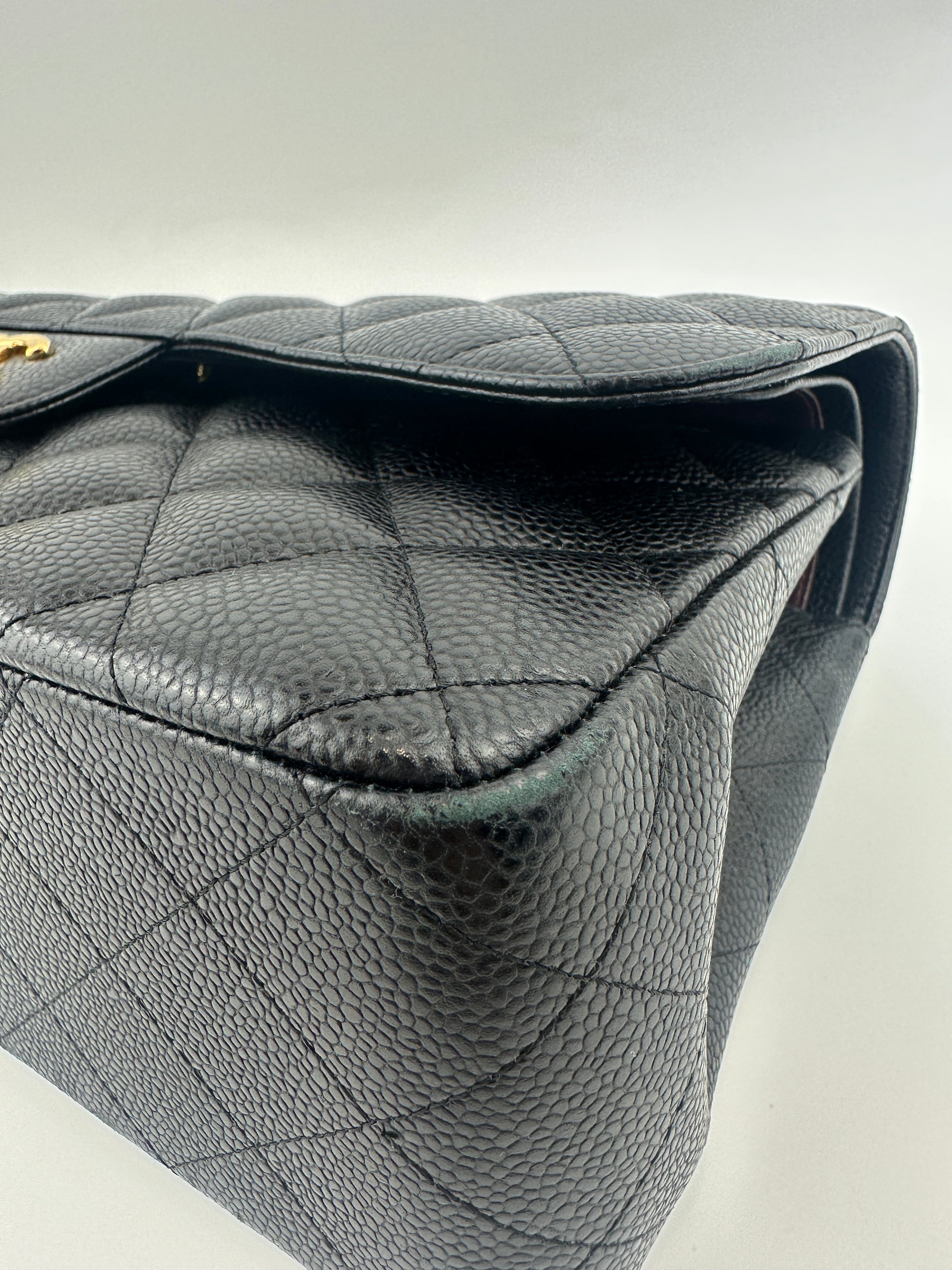 Classic Jumbo Black Caviar GHW